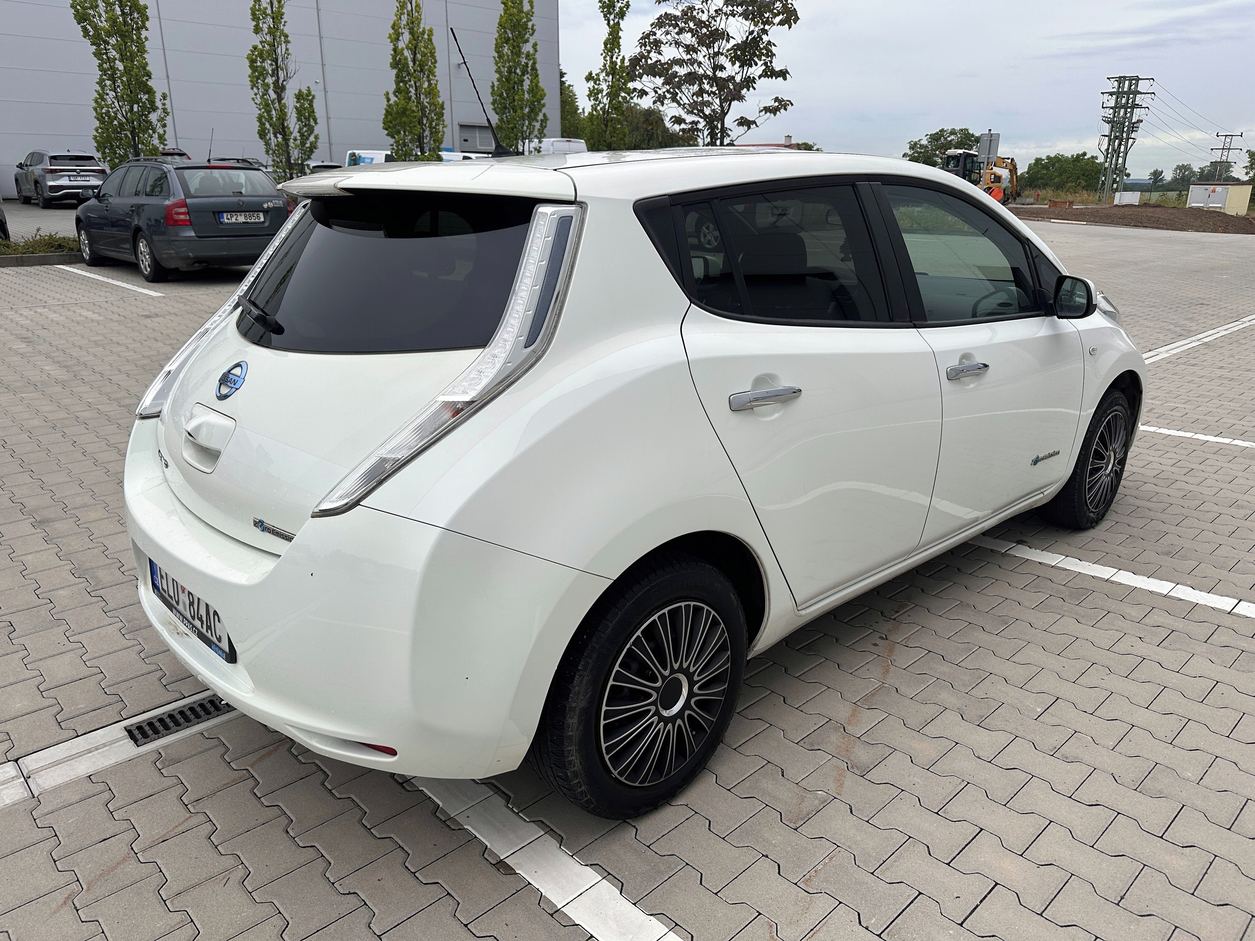 Nissan LEAF, 30kWh, ČR, po 1.maj., DPH !!! - fotka 4