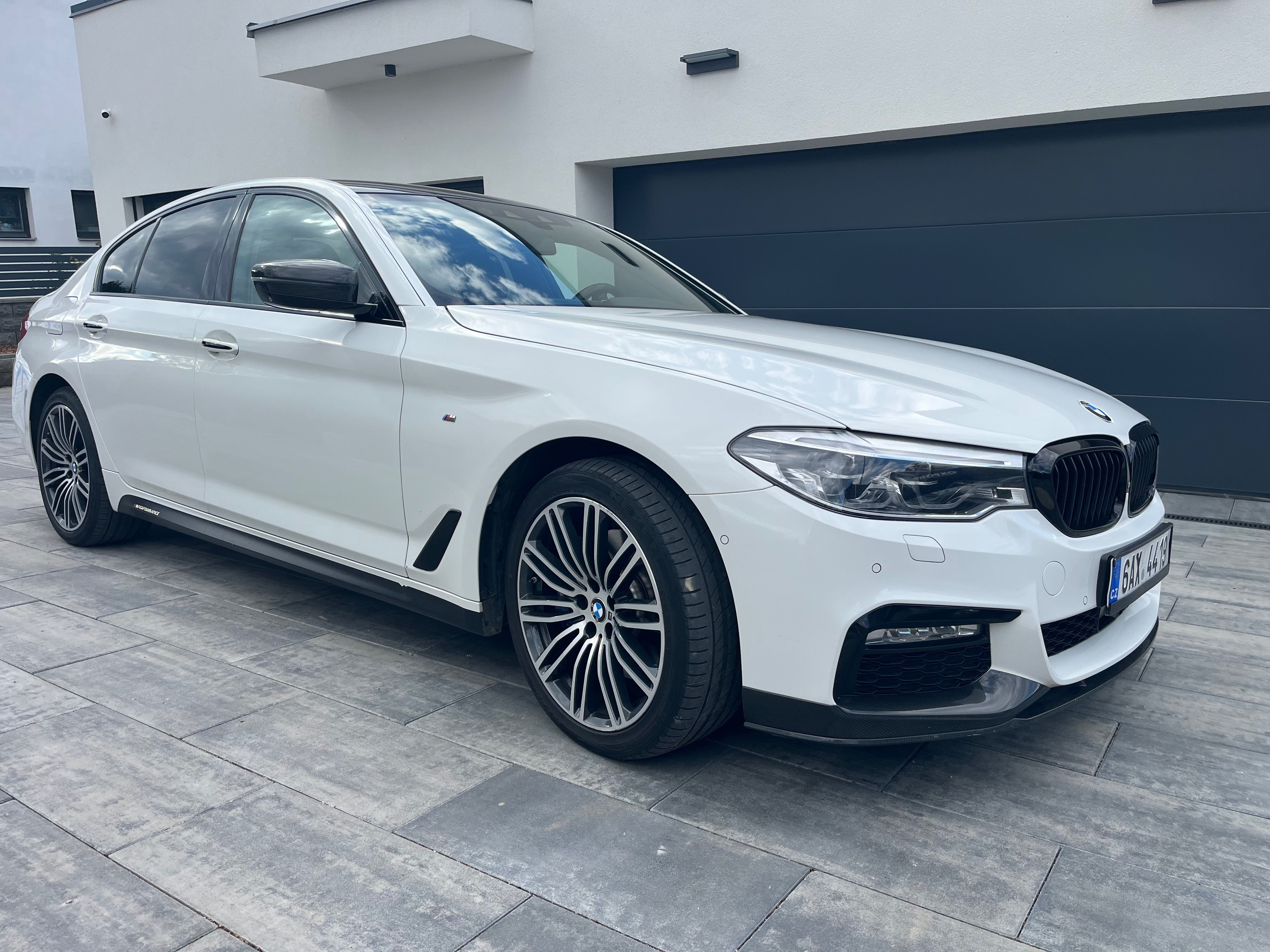 BMW Řada 5, 530 xd M Performance paket - fotka 5
