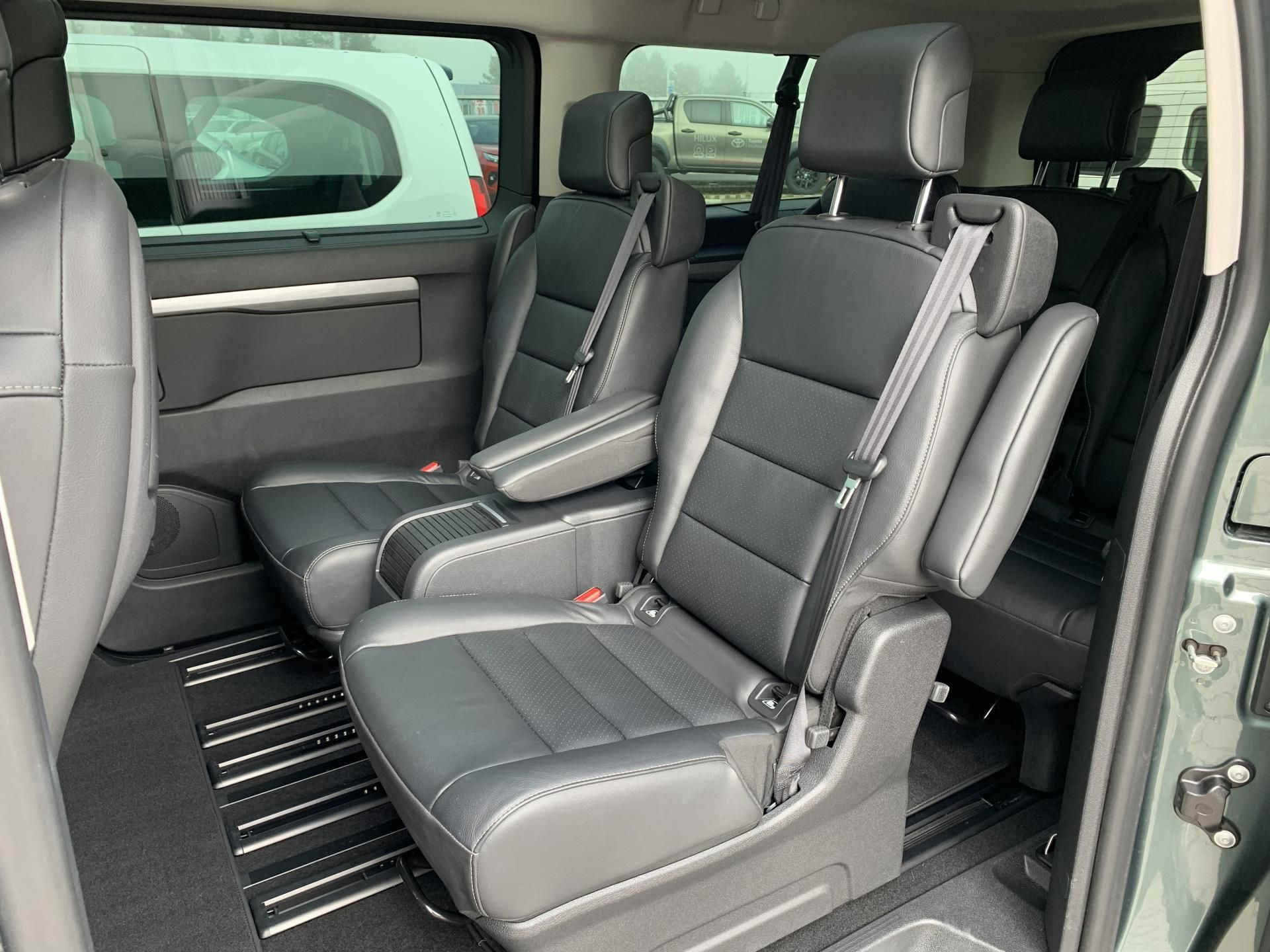Toyota Proace Verso, VERSO L2 VIP 7S SKYVIEW 2L AT - fotka 6