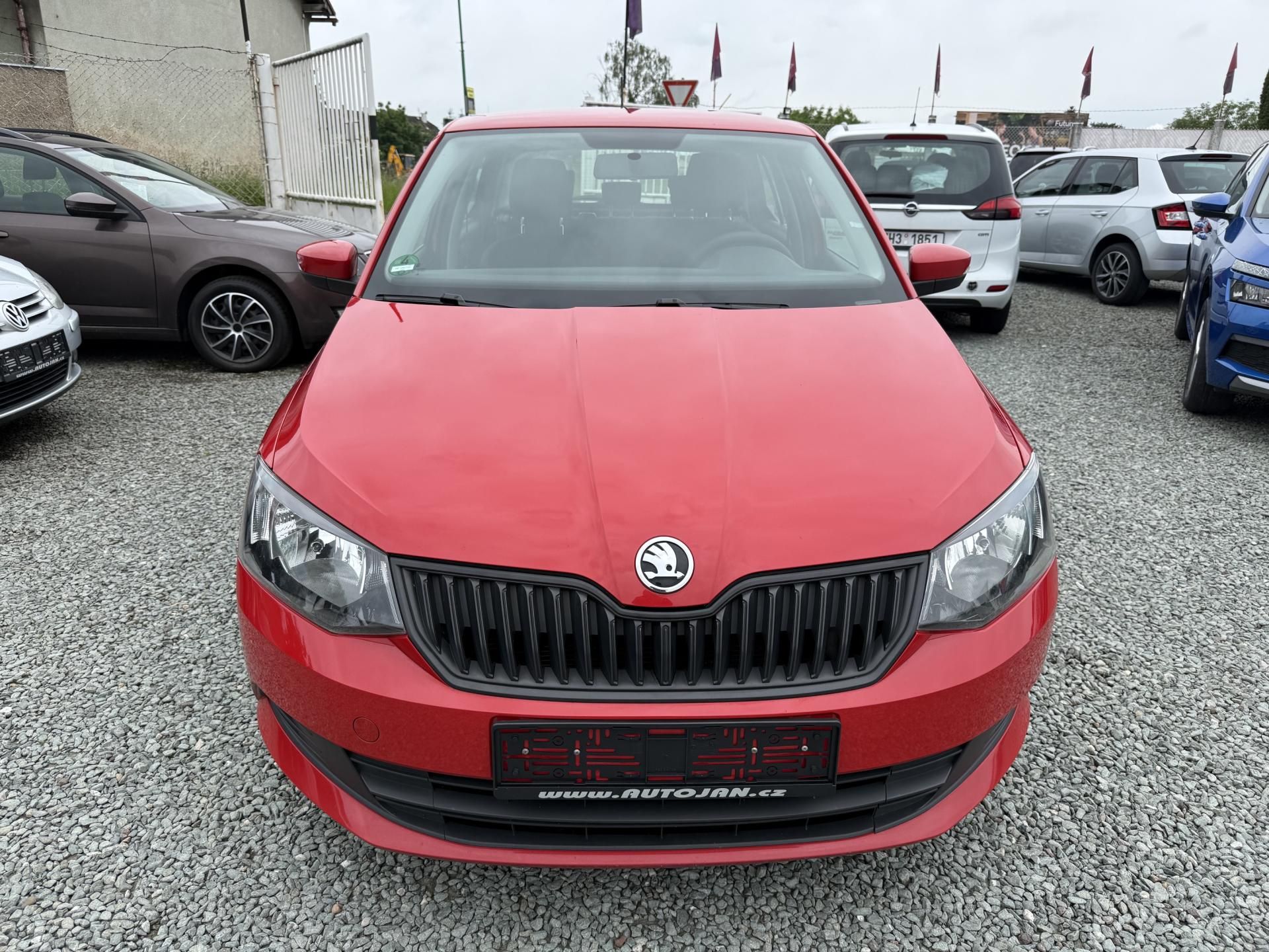 Škoda Fabia, 1.0 MPI Cool Plus - fotka 2