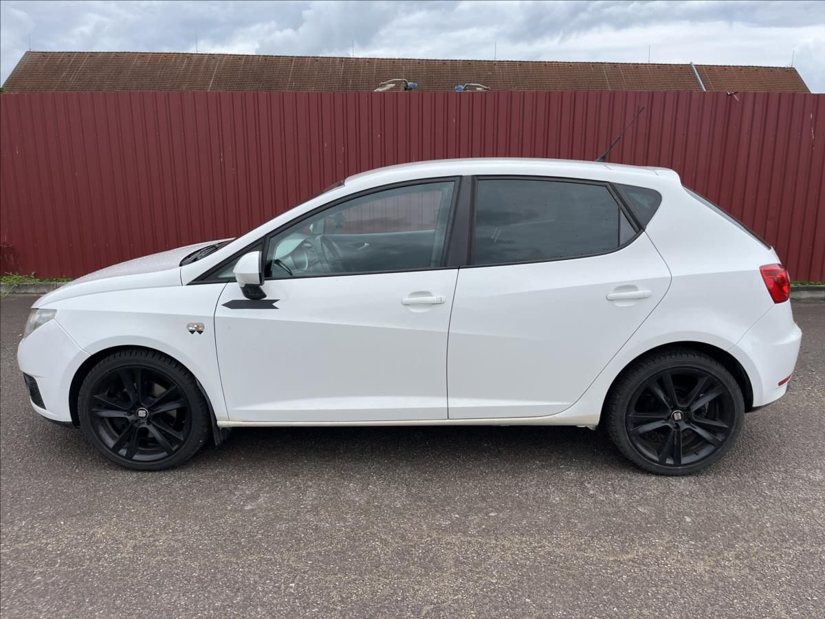 Seat Ibiza, 1.6 TDi SPORT KLIMA  ROZVODY - fotka 4