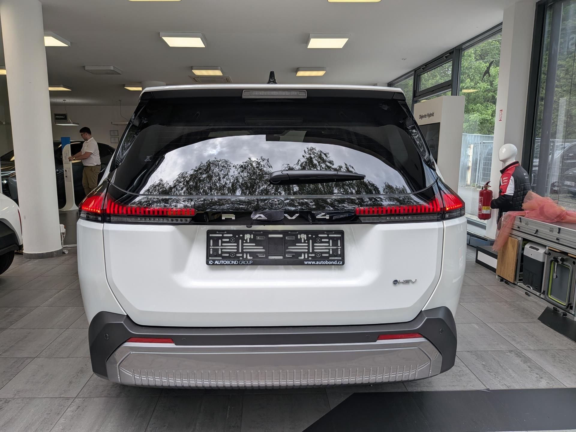 Toyota Rav4, 2,5 HEV 4X4 COMFORT BUSINESS - fotka 6