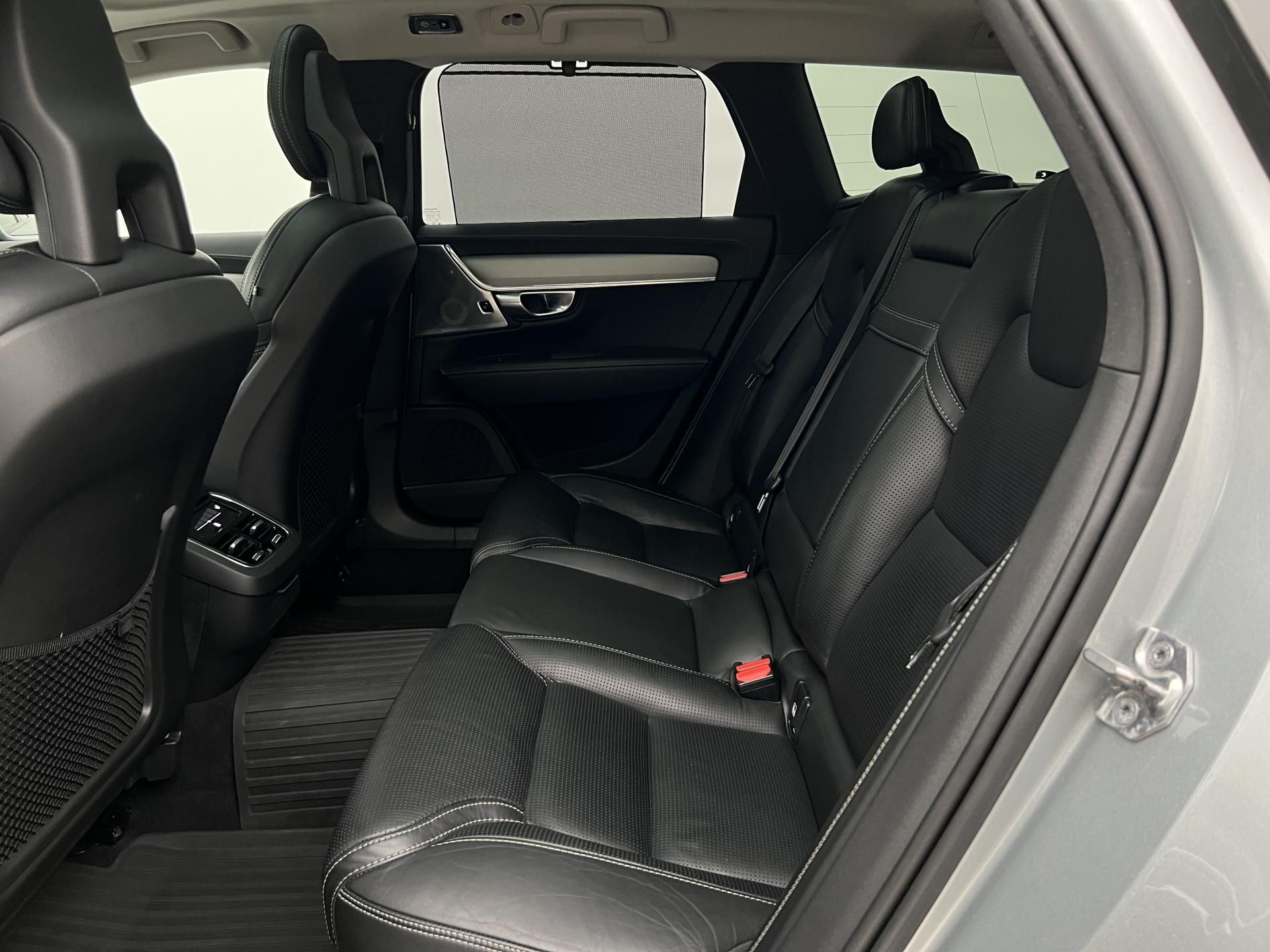 Volvo V90, CC D5 AWD PRO AUT - fotka 6