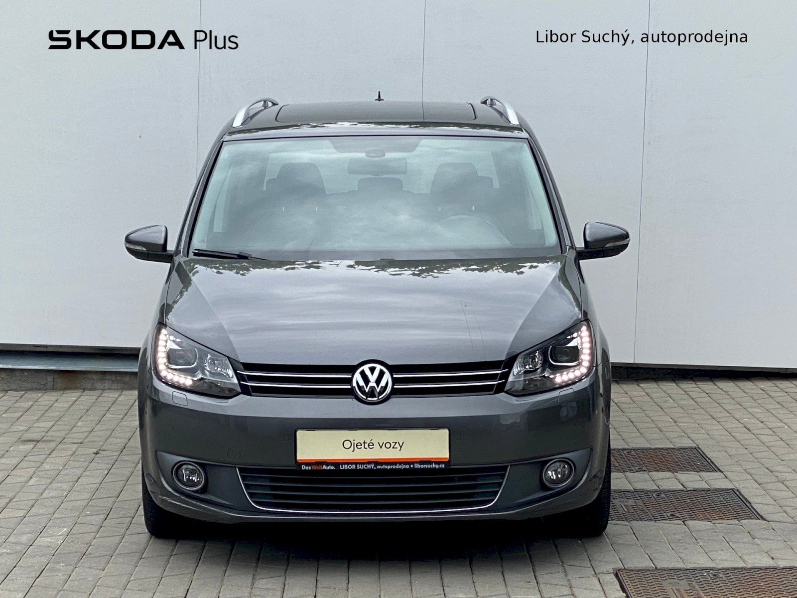 Volkswagen Touran, 1.6 TDI 77 kW Highline - fotka 4