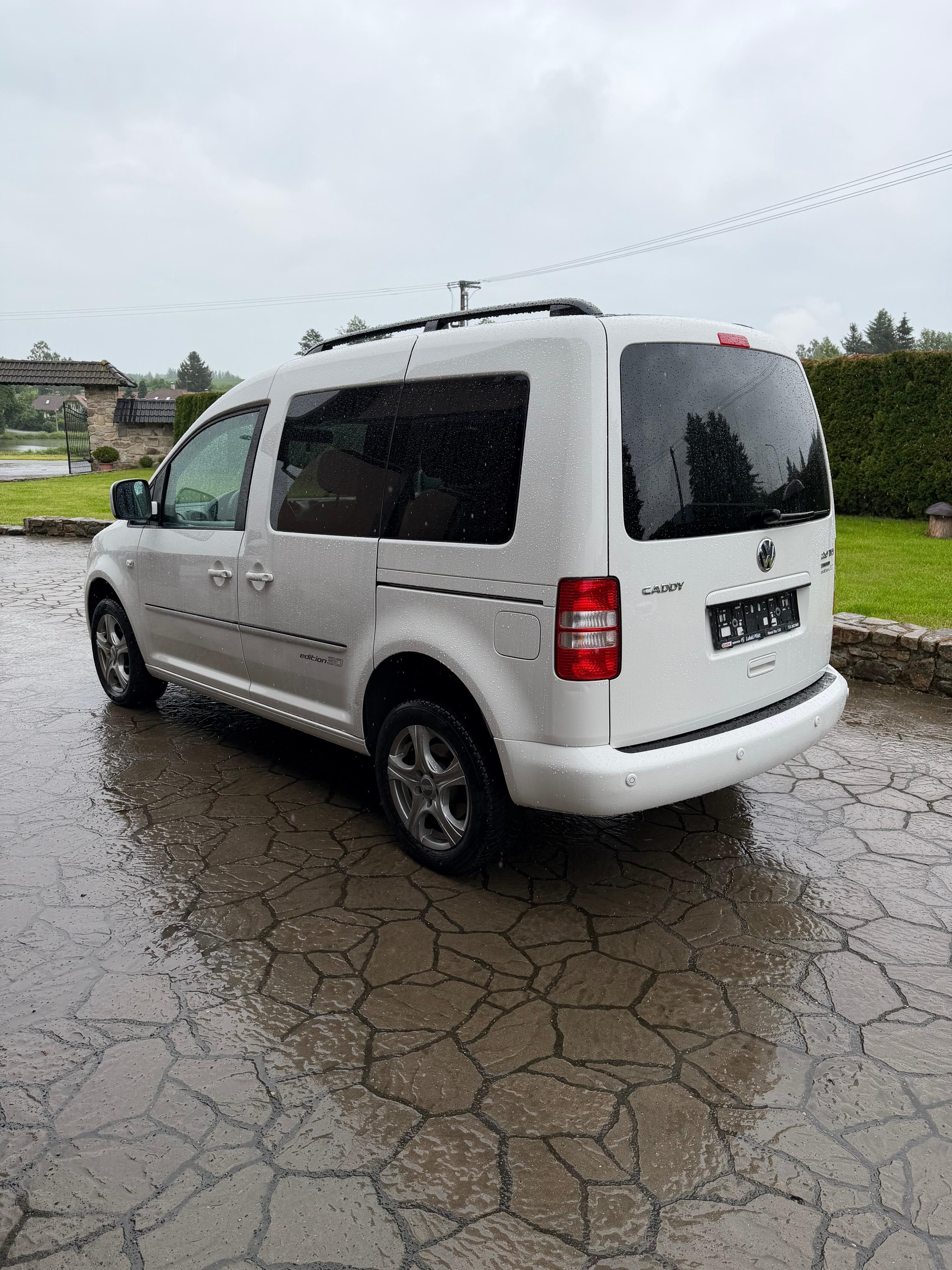 Volkswagen Caddy, 2.0 TDI 81Kw 4x4 EDITION 30 - fotka 5