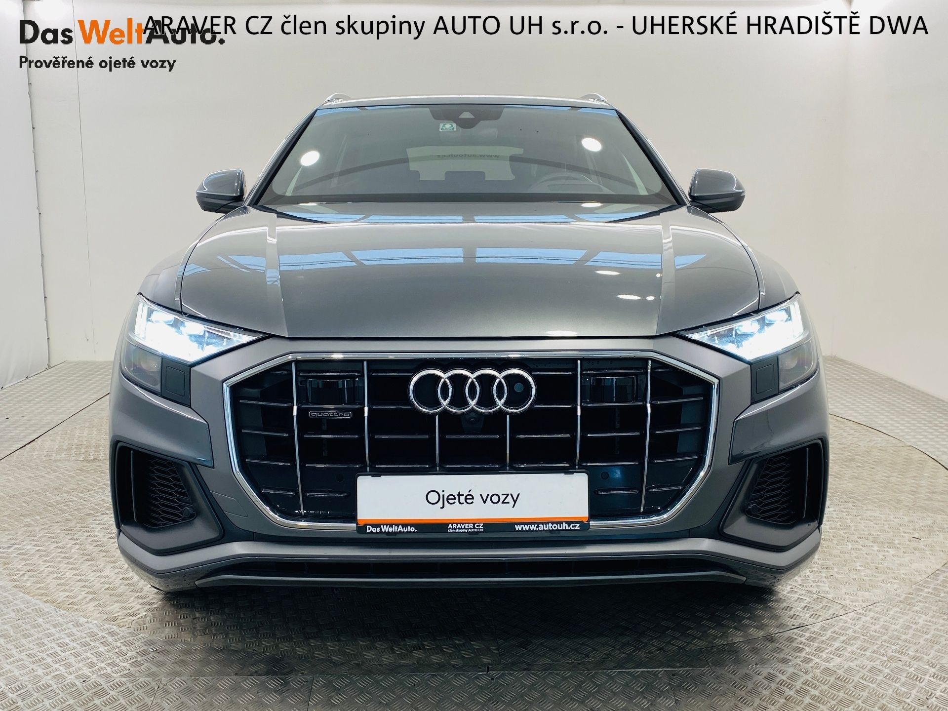 Audi Q8, 55 TFSI e Plug-in Hybrid S-lin - fotka 4