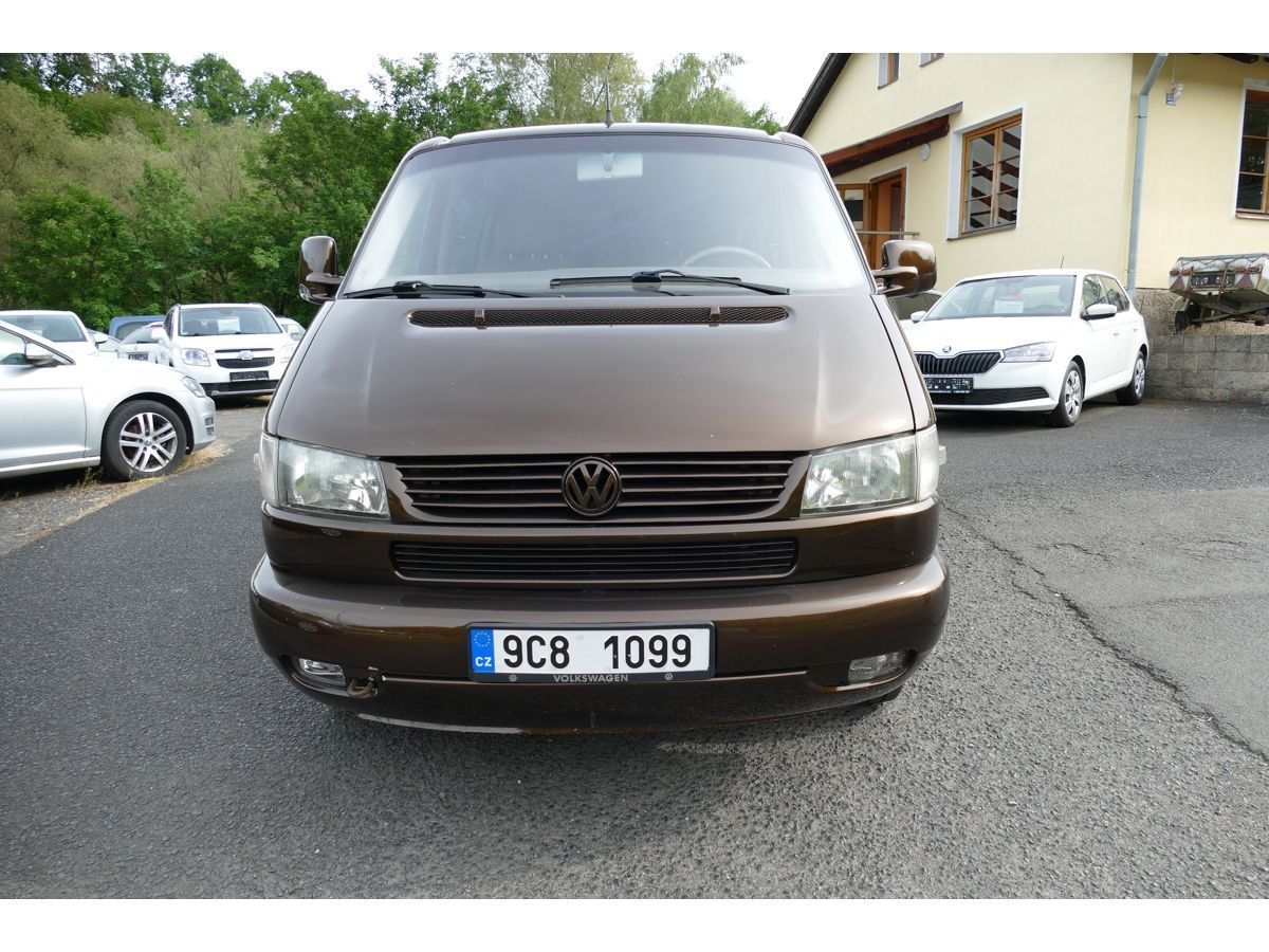 Volkswagen Multivan, 2,5TDI 111KW GENERATION - fotka 3