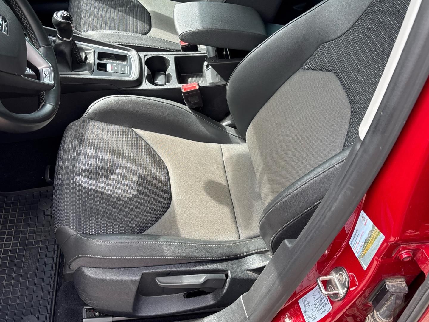 Seat Leon, 1.5 TSI / 96 kW Xcellence - fotka 5