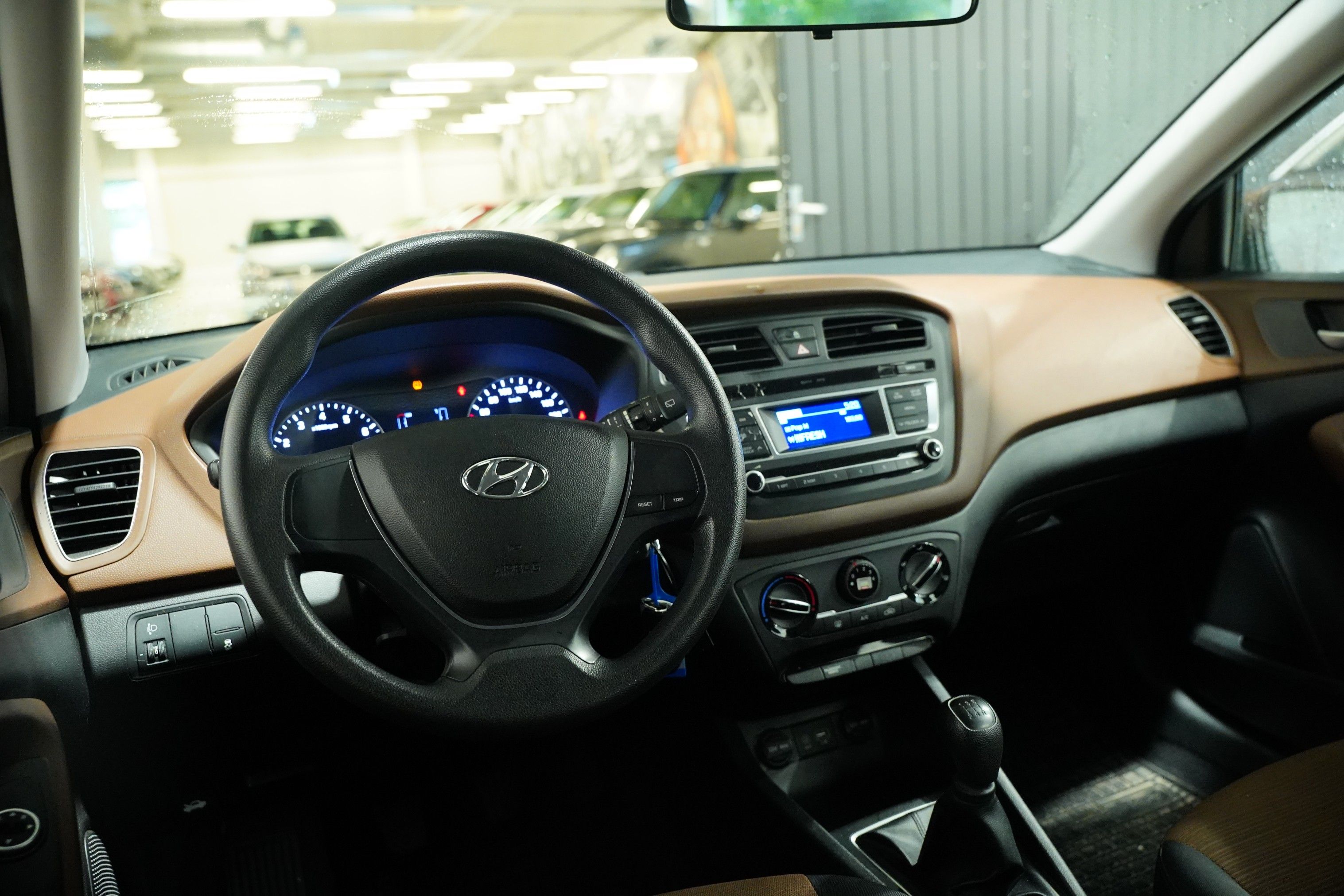 Hyundai i20, 1.2 55 kW - fotka 6