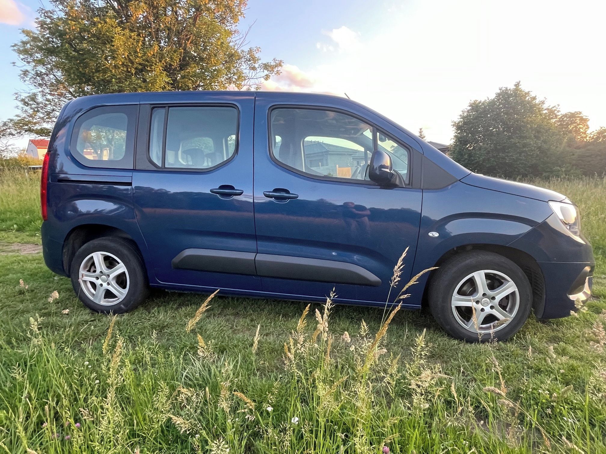 Opel Combo, Opel Combo 1.2 Life