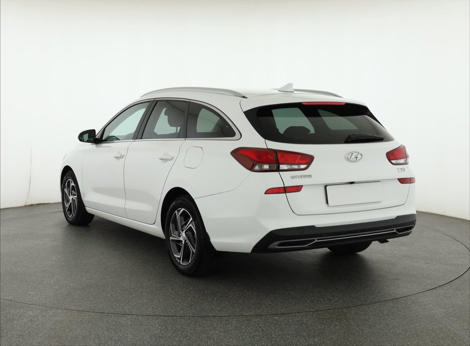 Hyundai i30, 1.0 T-GDI, Záruka, ČR,1.maj - fotka 4