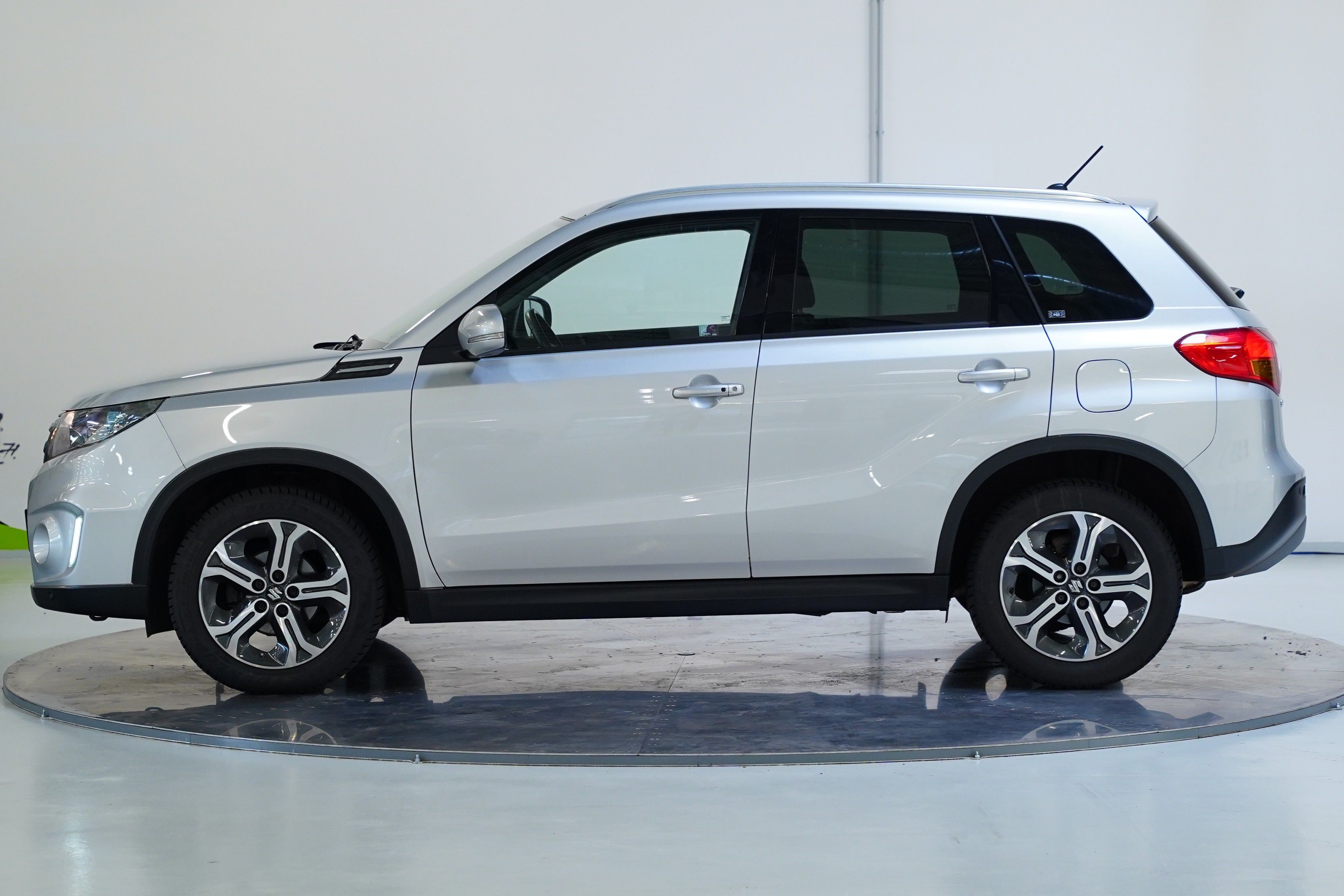 Suzuki Vitara, 1.6i 88 kW Comfort 4x2 - fotka 3