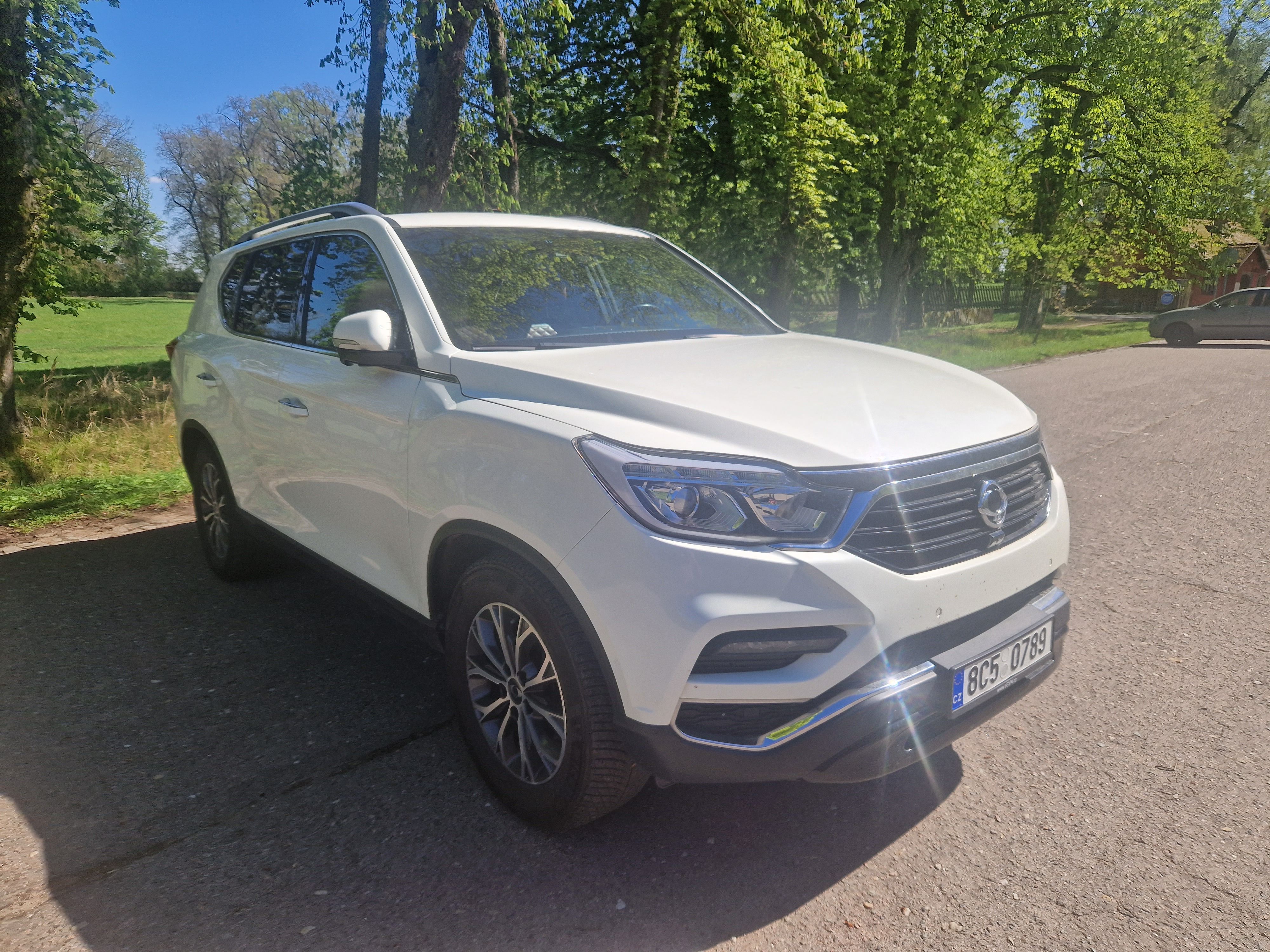 SsangYong Rexton, 2.2 Diesel, ZÁVĚS 3500 kg !!! - fotka 2