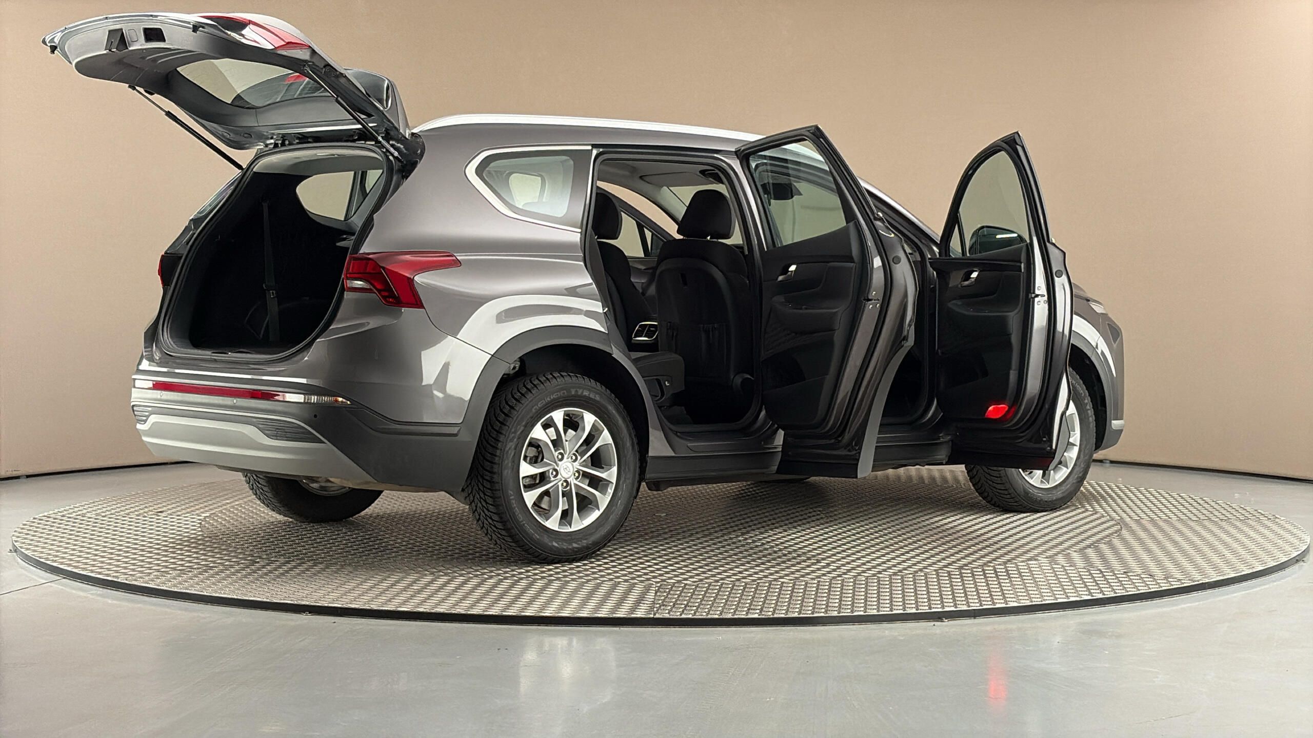 Hyundai Santa Fe, 2.2 CRDI AUT Comfort - fotka 6