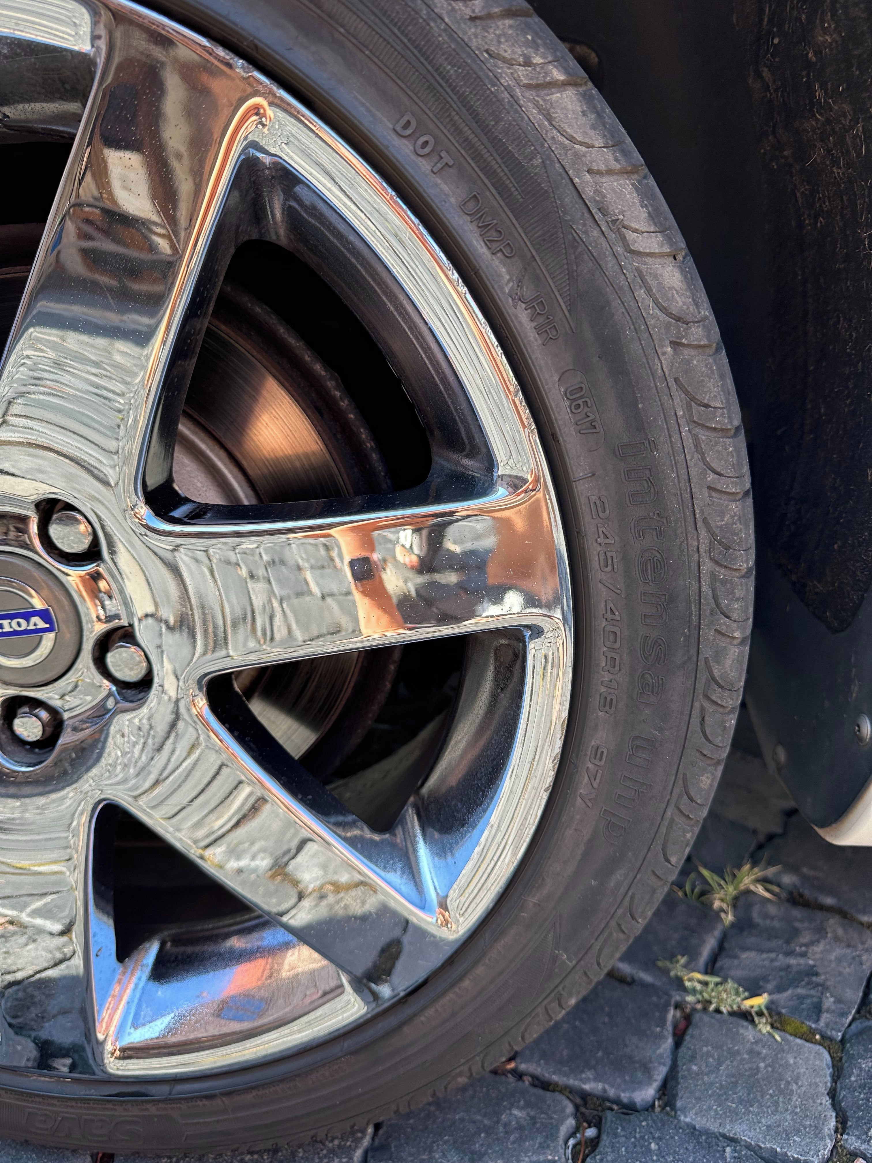 Volvo S80, 2.4 5D - fotka 6