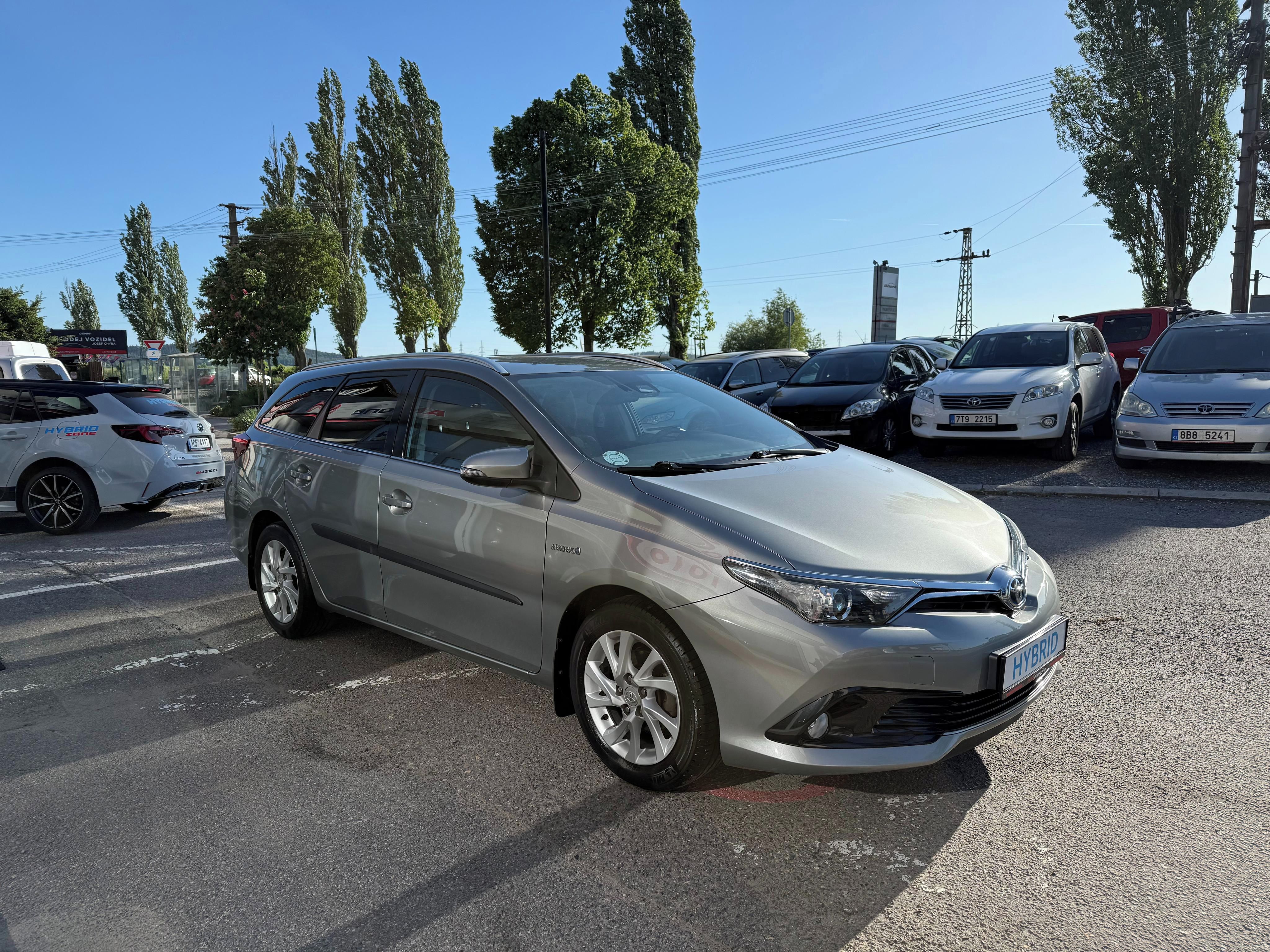 Toyota Auris, 1,8 HSD TS COMFORT STYLE - fotka 5