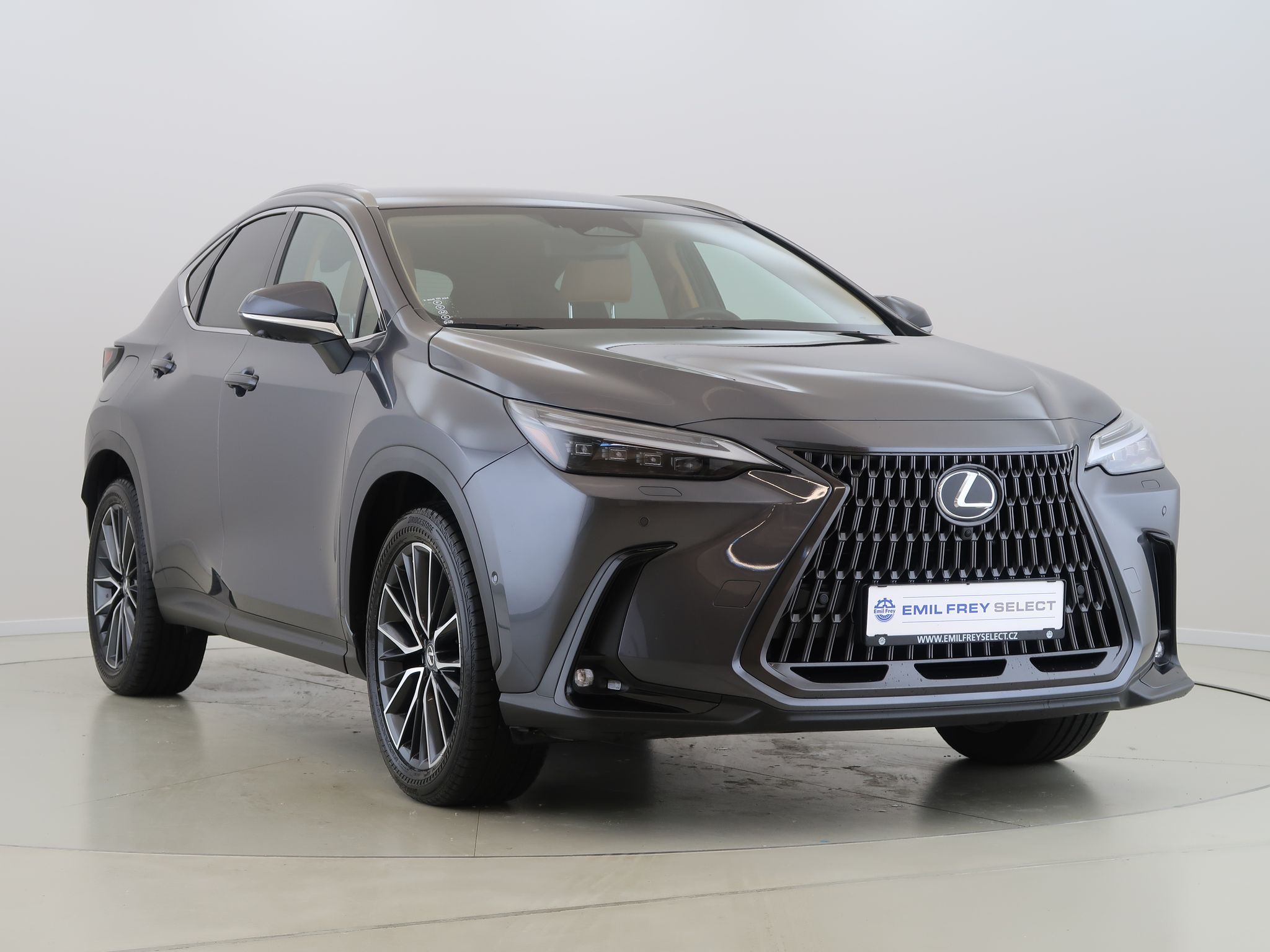 Lexus NX 450h, 2.5PHEV,Plug-In,CZ, - fotka 3