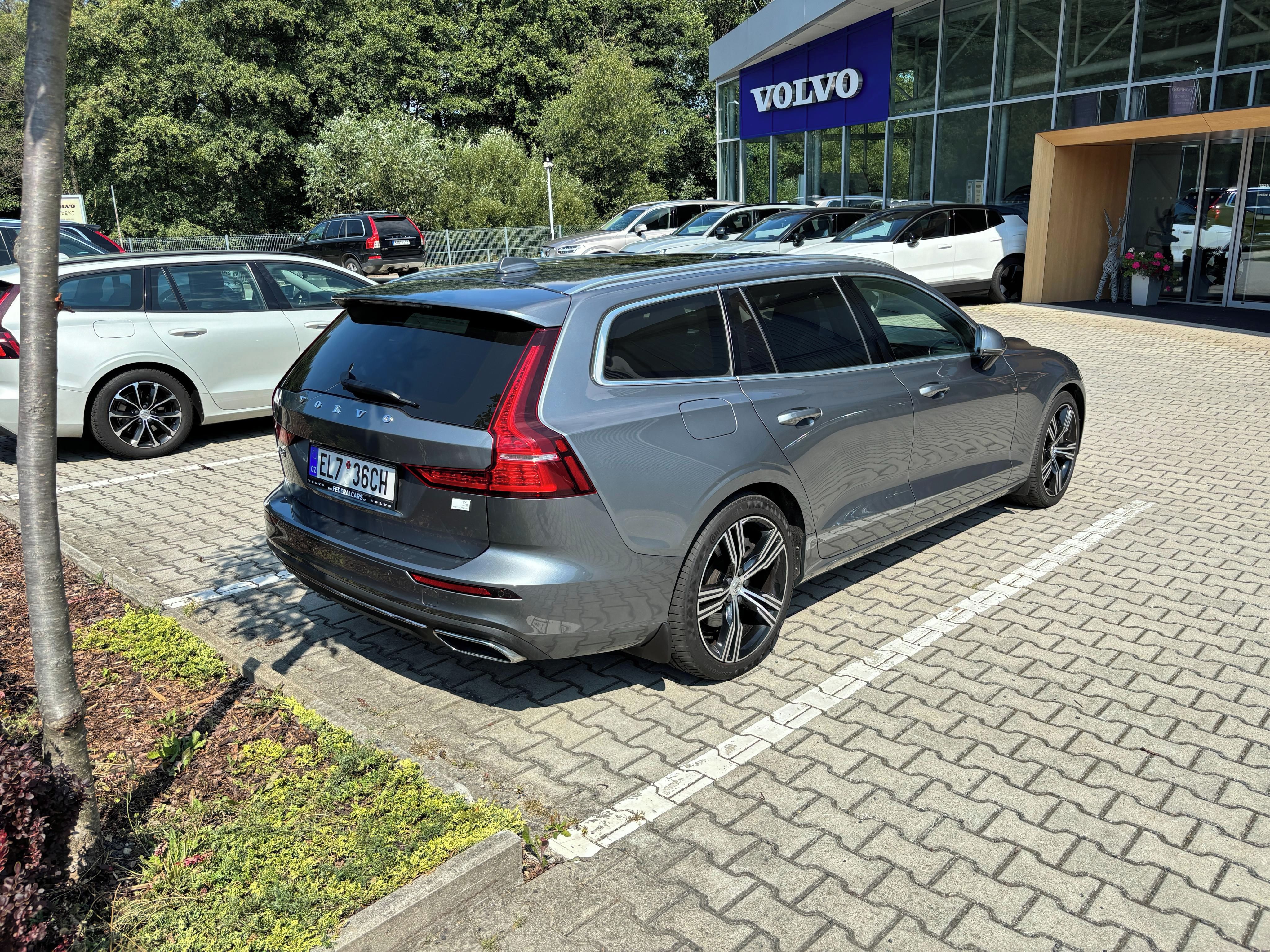 Volvo V60, T6 AWD Recharge DPH-V ZÁRUCE - fotka 4