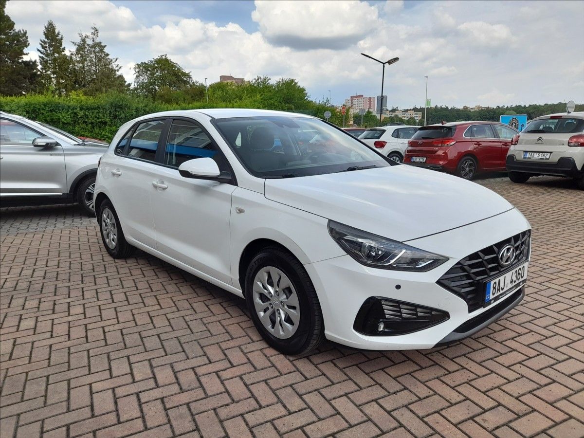 Hyundai i30, 1,5 DPI Start plus - fotka 4