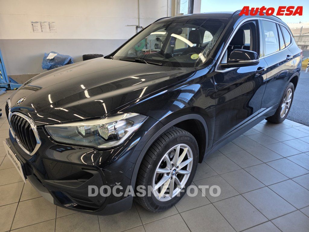 BMW X1, 1.5 D,servis.kniha,AT