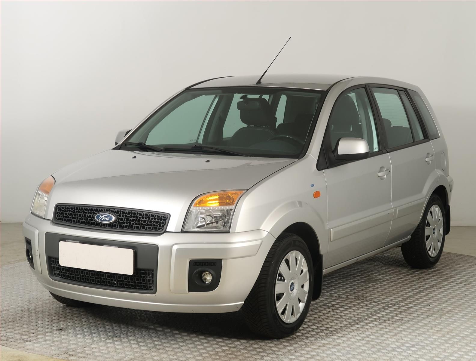 Ford Fusion, 1.4, po STK, za skvělou cenu - fotka 2