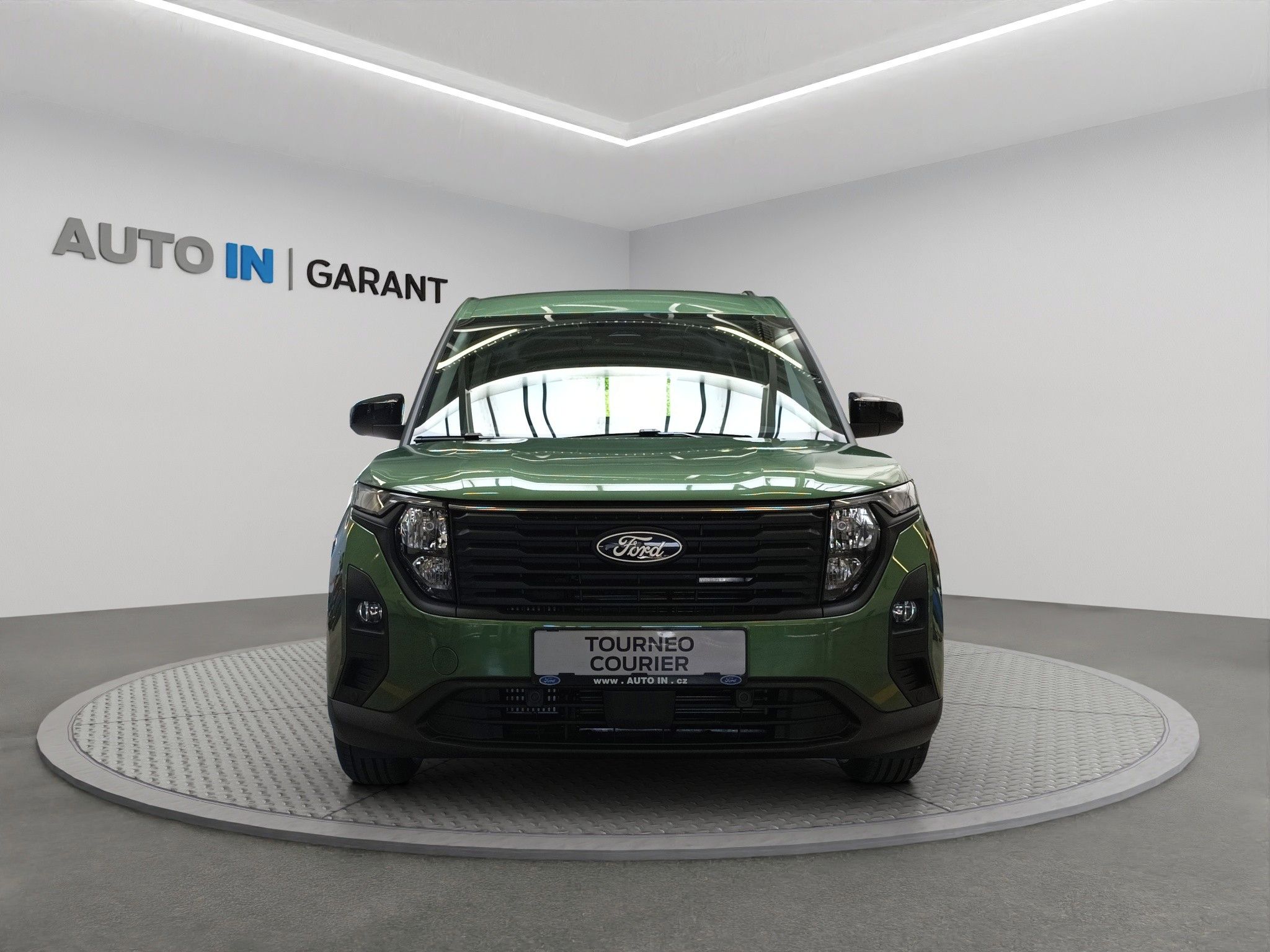Ford Tourneo Courier, L1 TOURNEO TITANIUM 1,0 EcoBoo - fotka 2