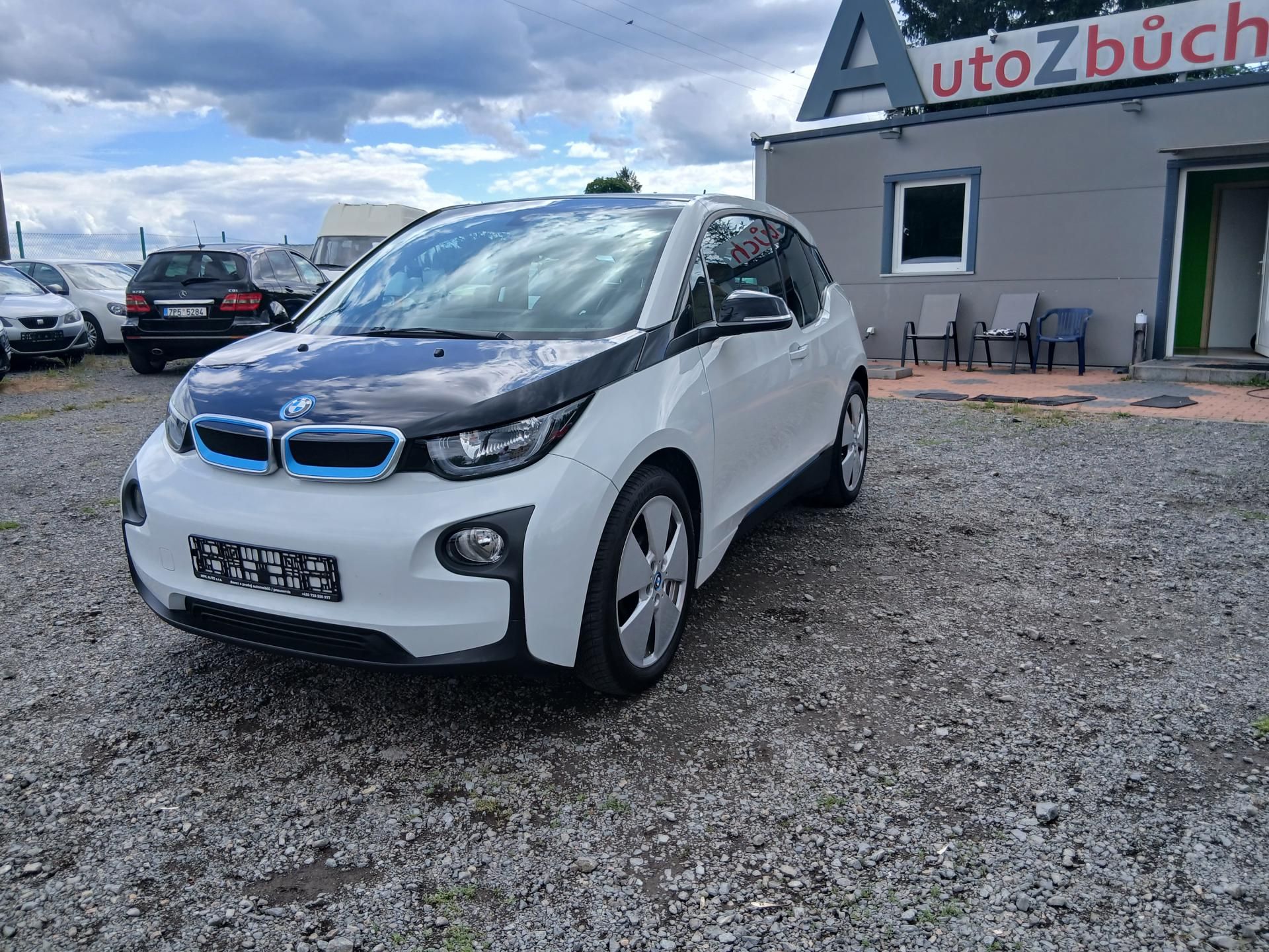 BMW i3, 125 kW, 86tis km - fotka 3