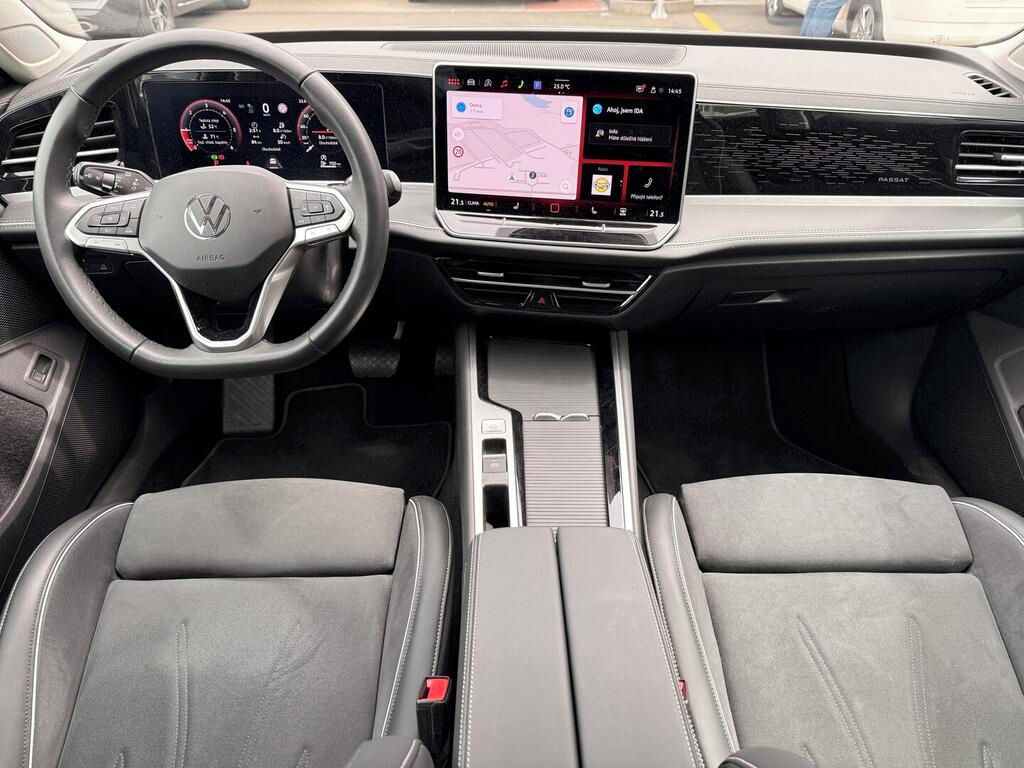 Volkswagen Passat, Elegance 2.0 TDI 110 kW - fotka 4
