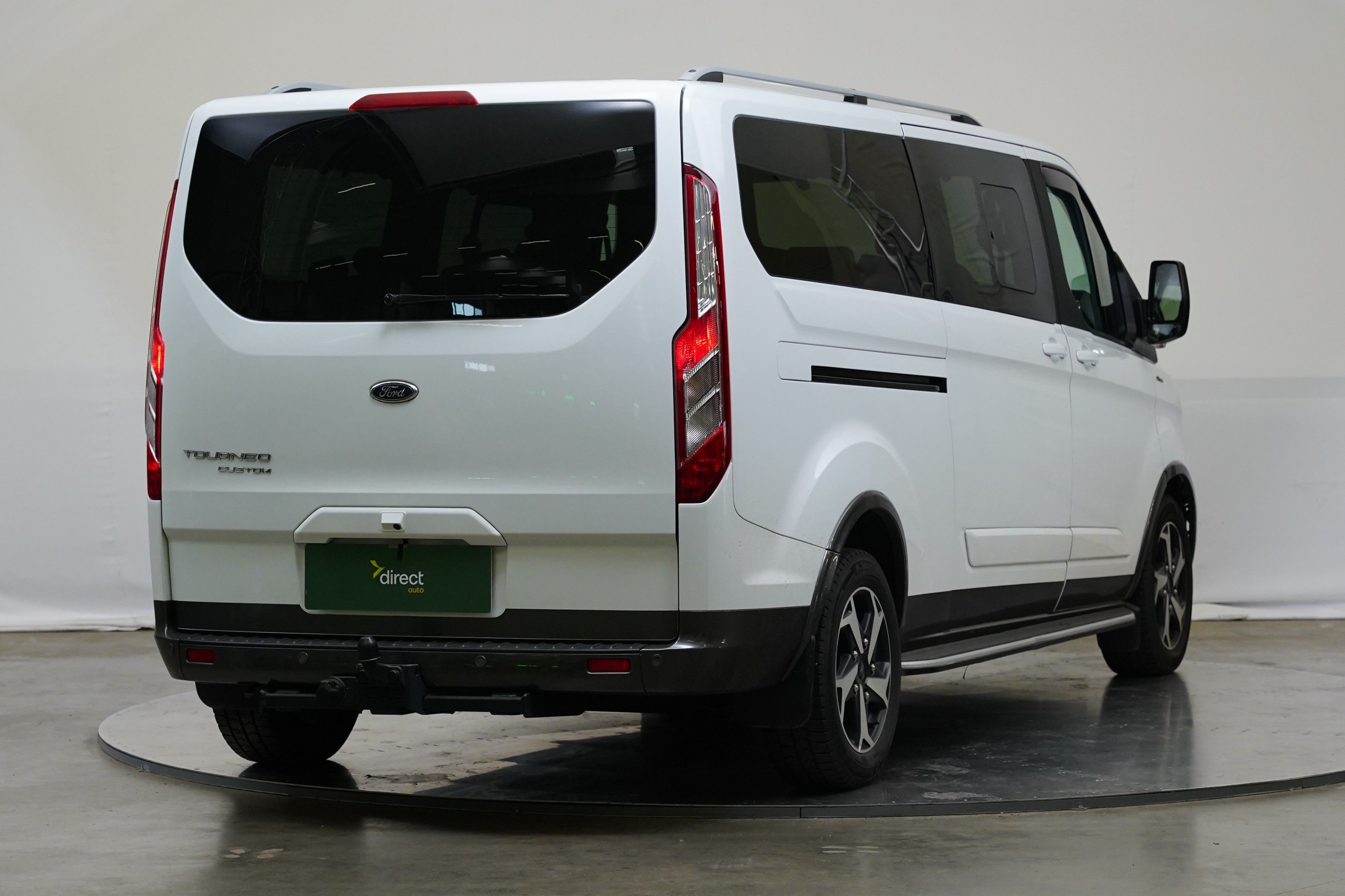 Ford Tourneo Custom, 2.0 TDCI 125 kW - fotka 3