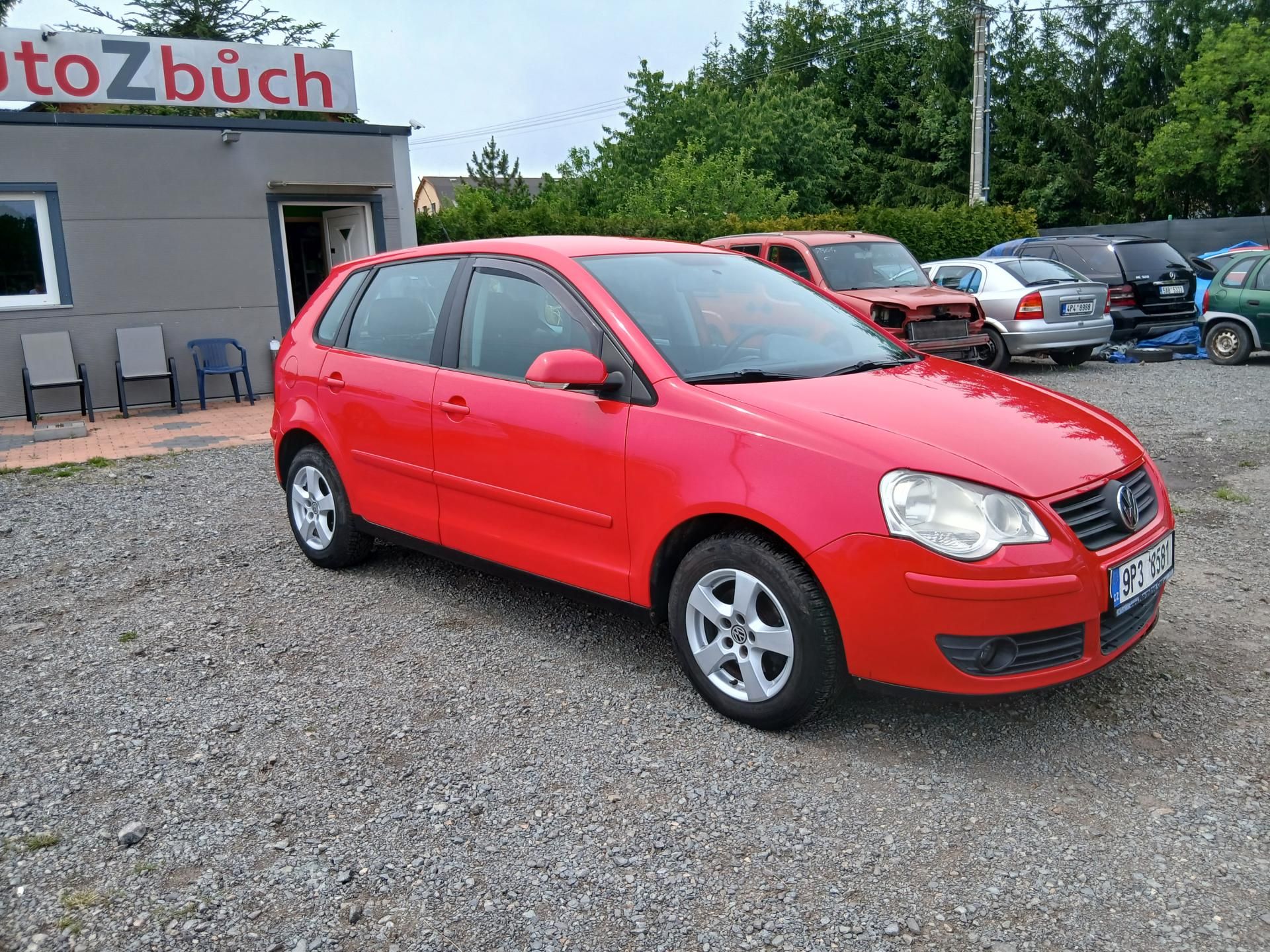 Volkswagen Polo, 1.2i, ALU, nové prahy - fotka 6