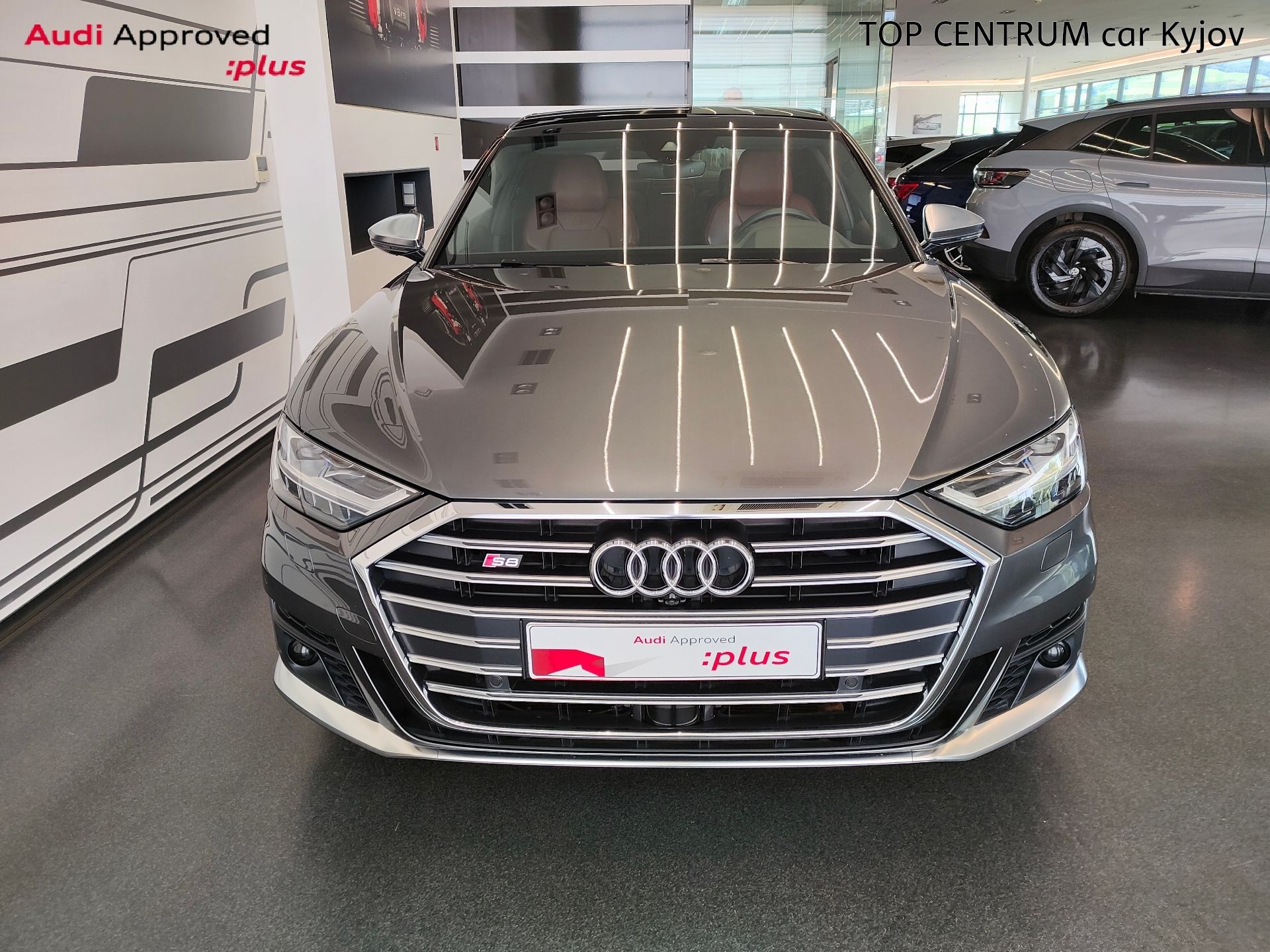 Audi S8, 4.0 TFSI quattro (420kW/572k) - fotka 4