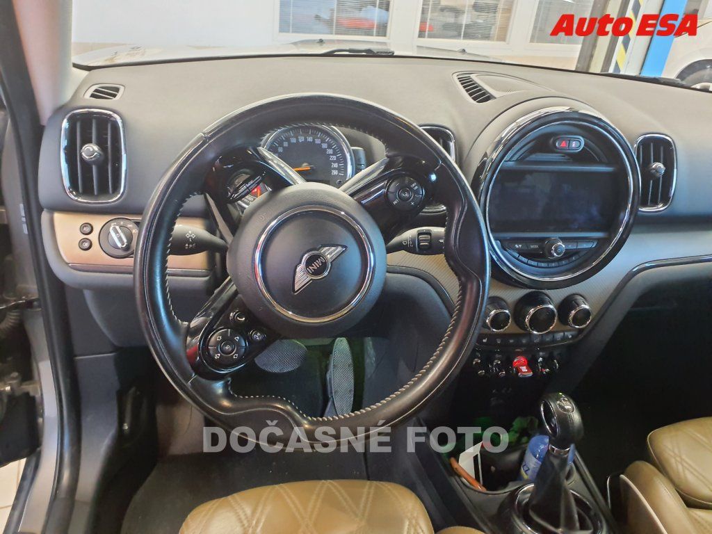 Mini Countryman, 2.0 D - fotka 3