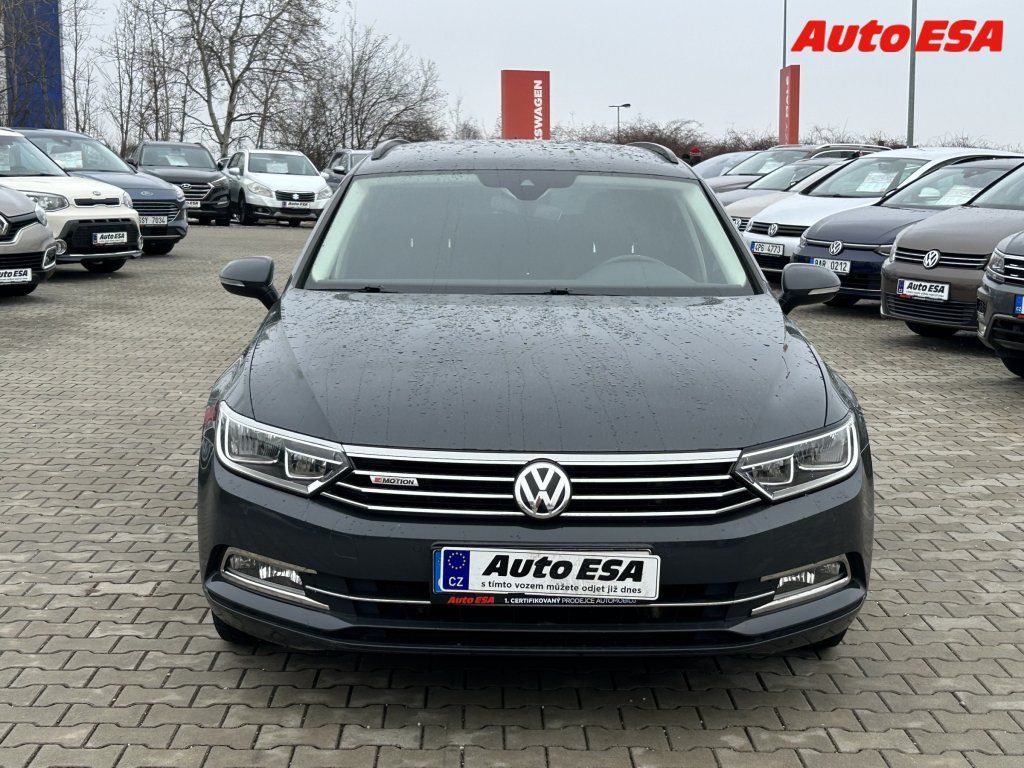 Volkswagen Passat, 2.0TDi 4x4,Navi,park.čidla - fotka 2