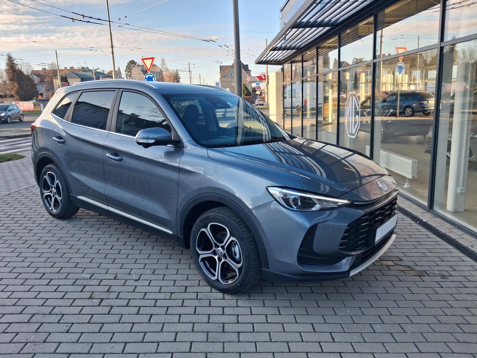 MG ZS, ELEGANCE 1.5 85kW 5MT - fotka 6