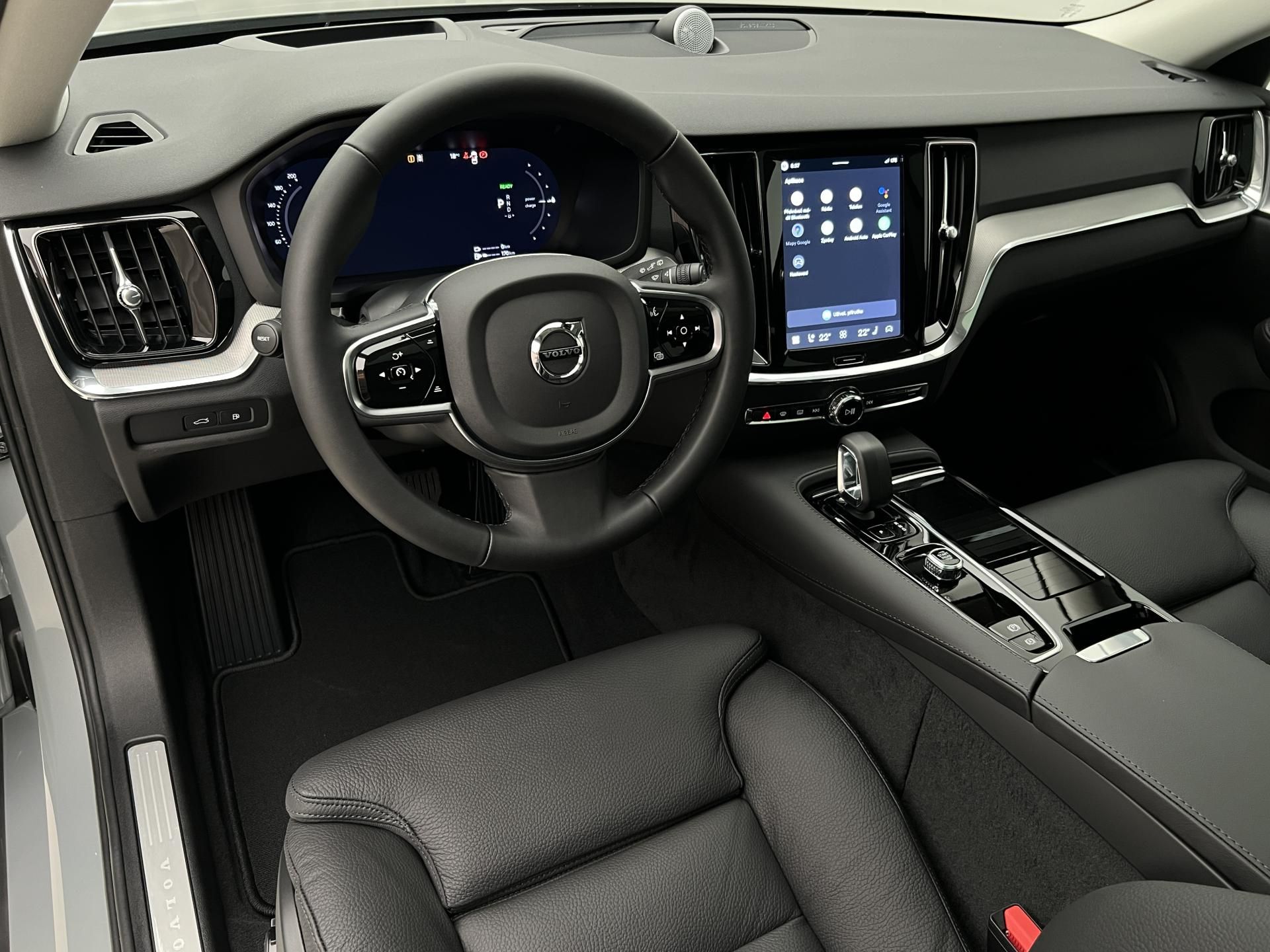 Volvo V60, T8 Plus Bright AUT - fotka 4