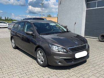 1.6 HDi 88KW // NAVIGACE //