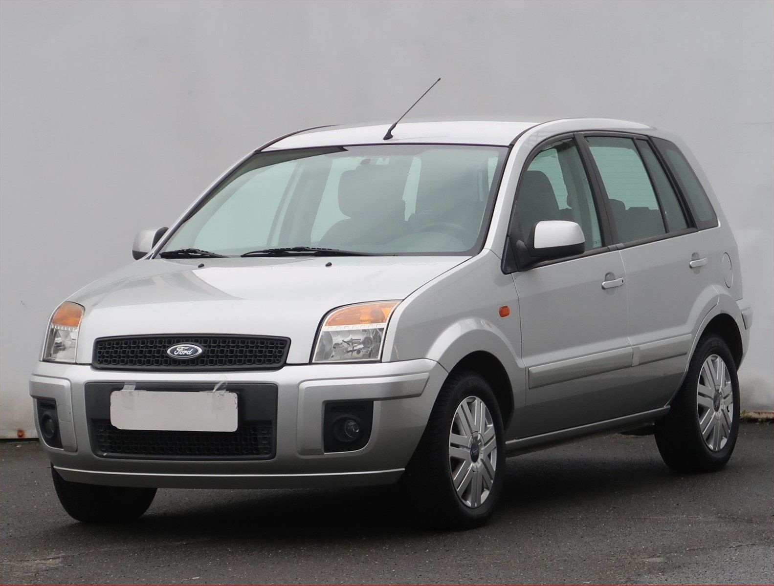 Ford Fusion, 1.4 - fotka 2