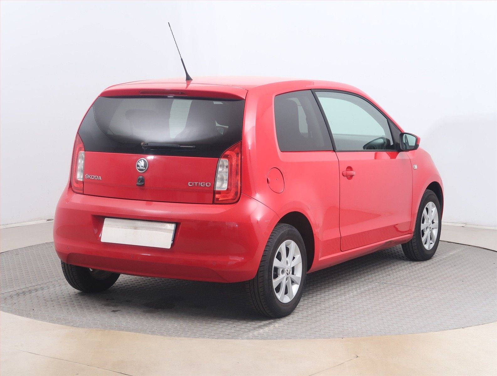 Škoda Citigo, 1.0 MPI, Klima, El. okna - fotka 5