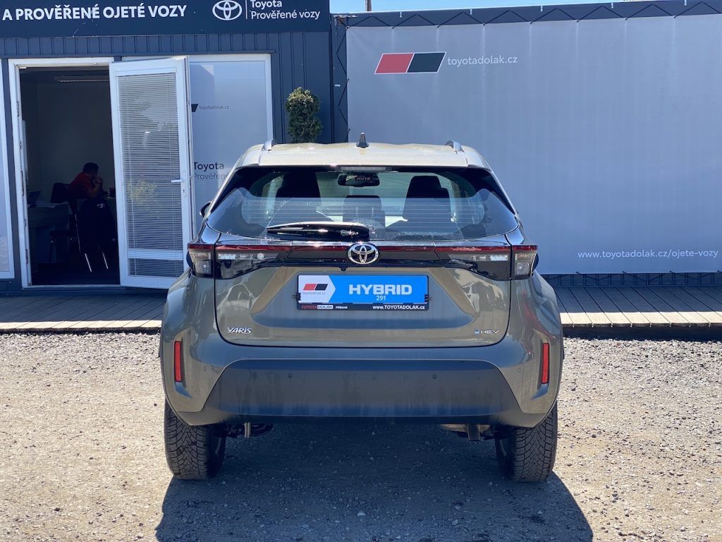 Toyota Yaris Cross, 1.5HEV, ČR-1m, Comfort, DPH - fotka 6