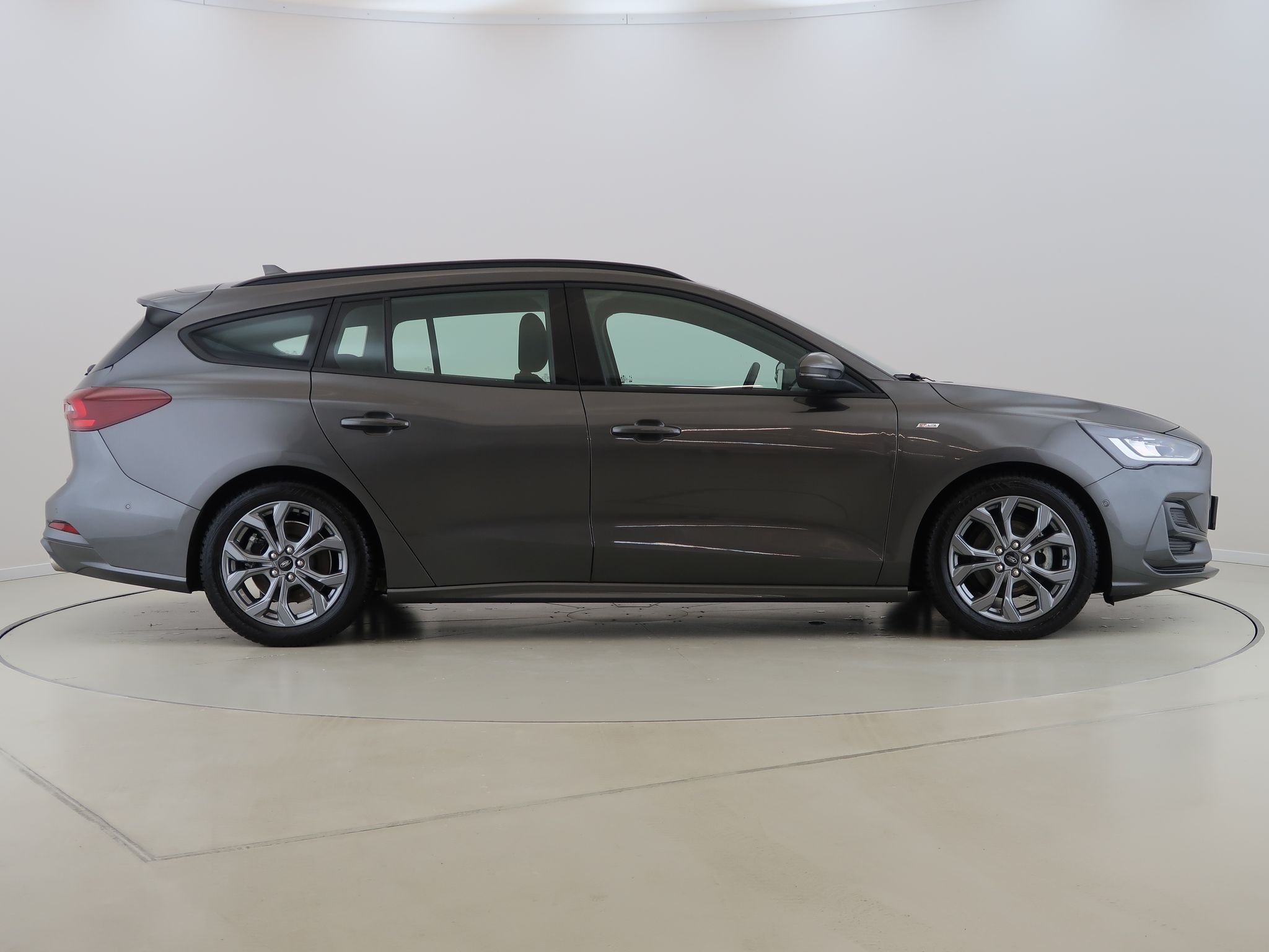 Ford Focus, 1.5Ecoblue,85KW,ST-LINE,Automa - fotka 4