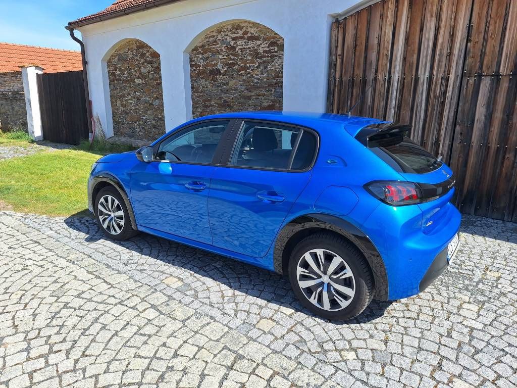 Peugeot 208, Peugeot e-208 - fotka 3