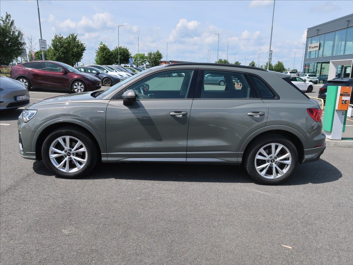 Audi Q3, 2,0 TDI S-Line ČR 1.maj ZÁRUKA - fotka 3