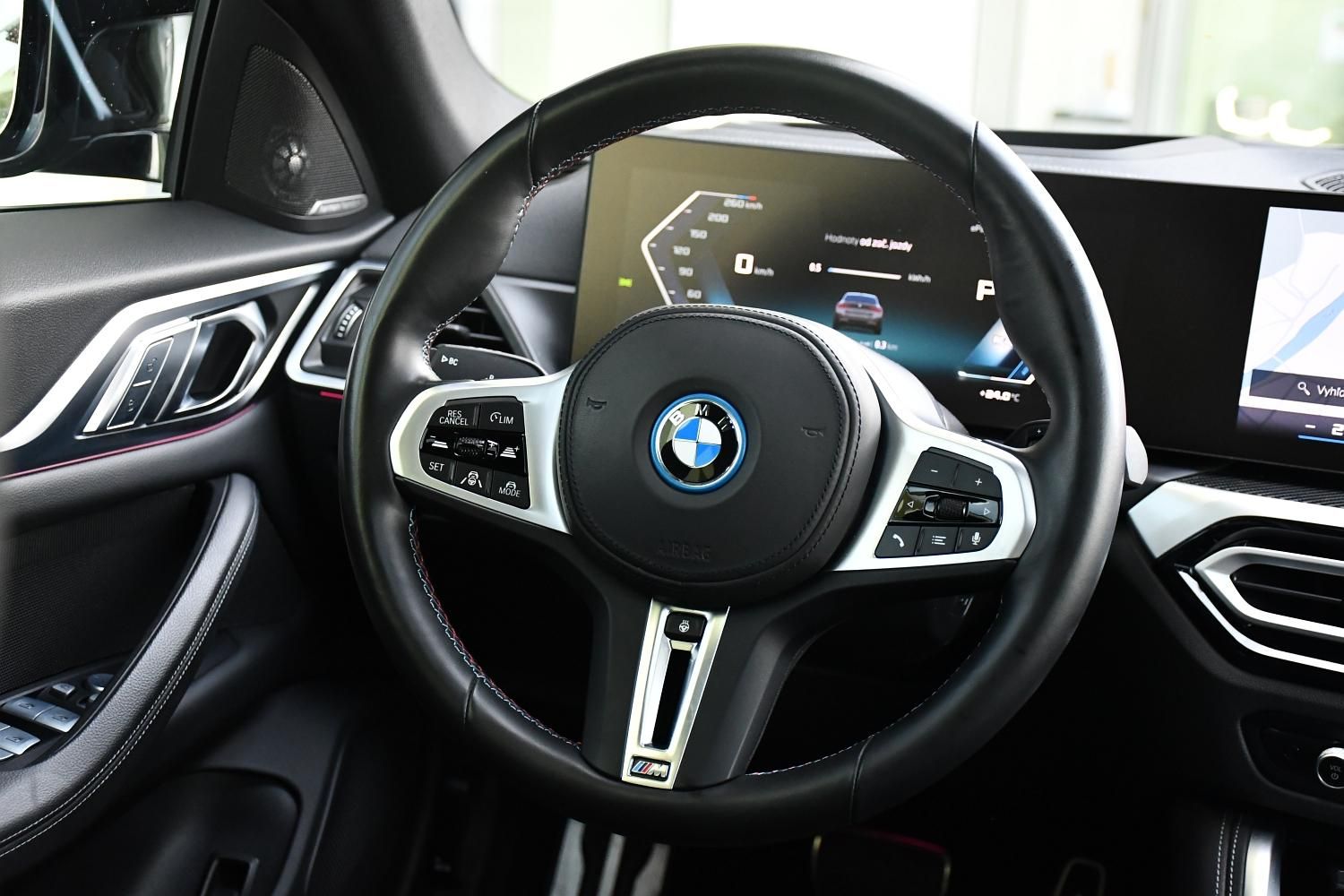 BMW i4, M50 xD 1M ČR - fotka 6