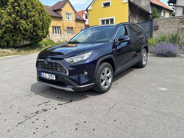 2.5 Hybrid 4x4 nove ČR