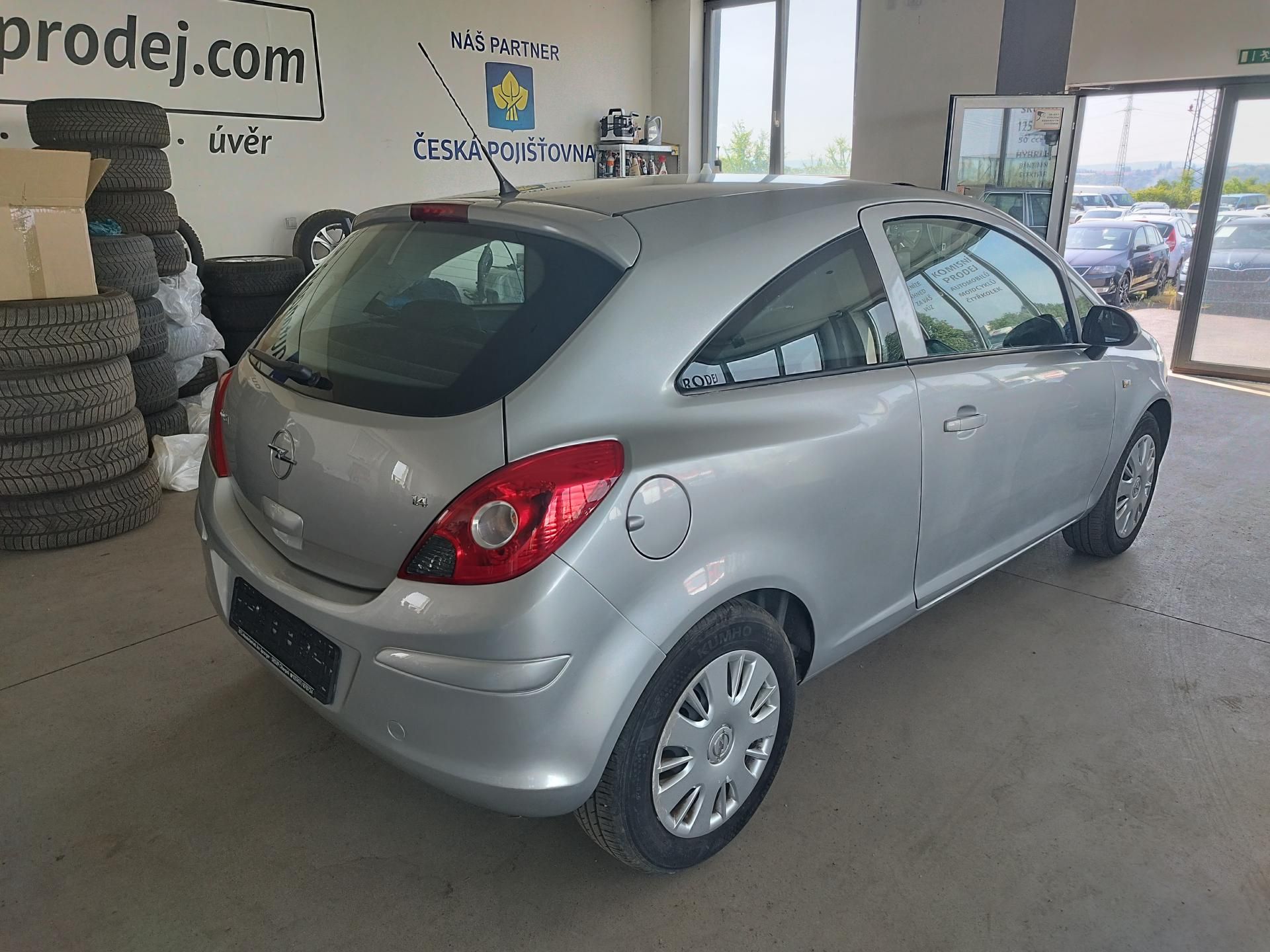 Opel Corsa, 1,4I,66KW,KLIMA,SERVISKA - fotka 5