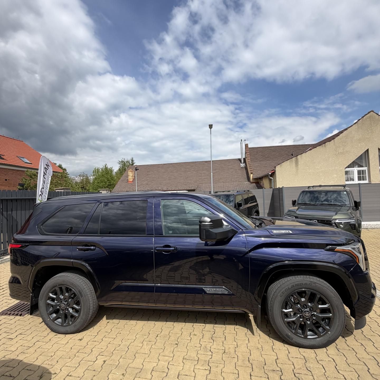 Toyota Sequoia - fotka 5