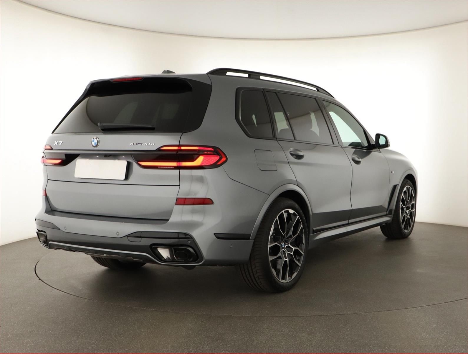 BMW X7, xDrive40d, M Sport - fotka 5