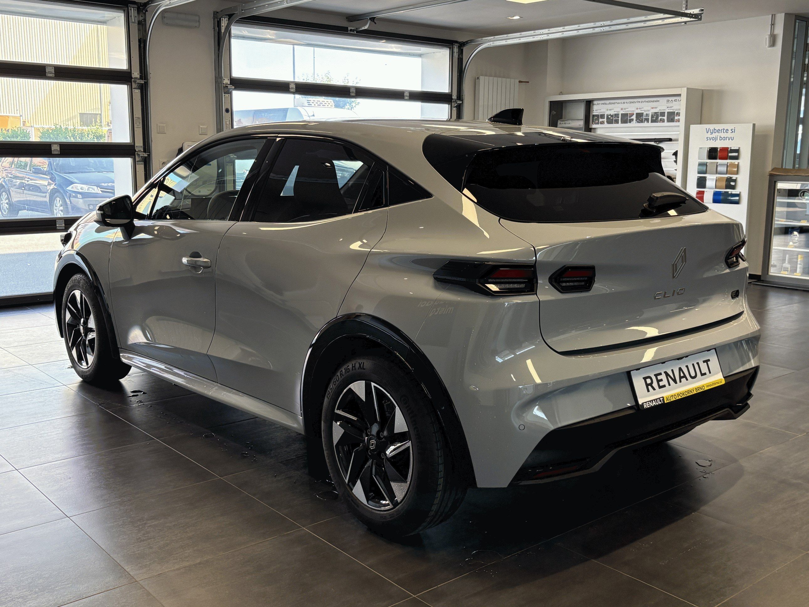 Renault Clio, techno full hybrid E-Tech 160 - fotka 2