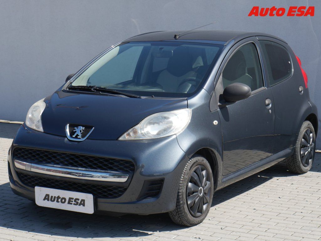 Peugeot 107, 1.0i