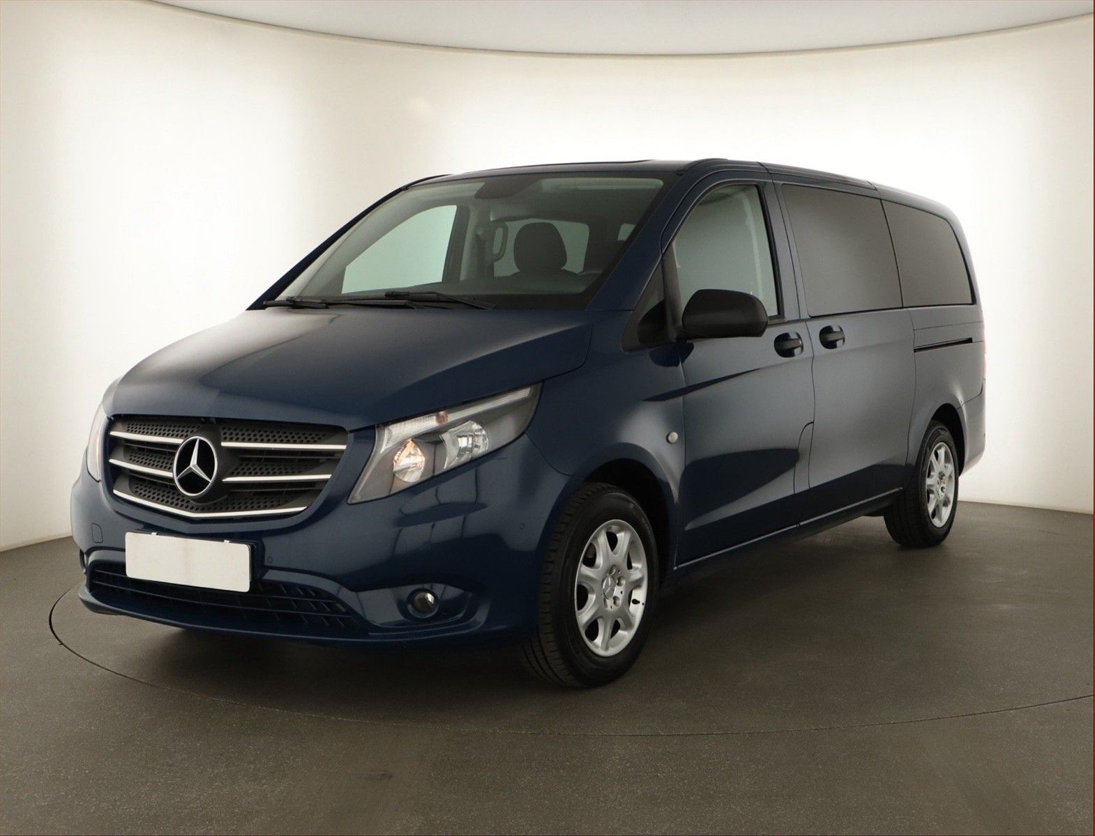 Mercedes-Benz Vito, 114 CDI, Tourer/L, 8 míst - fotka 2
